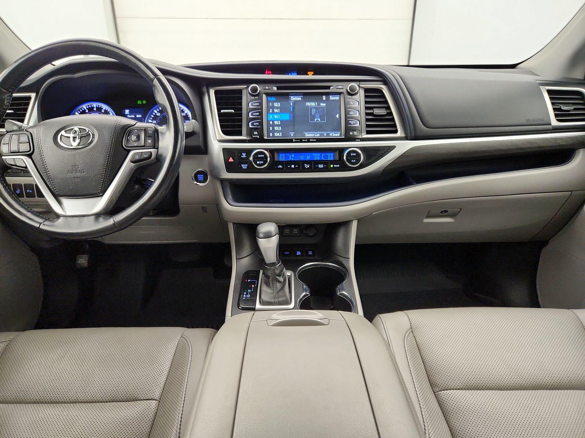 Thumbnail: 2018 Toyota Highlander - 9