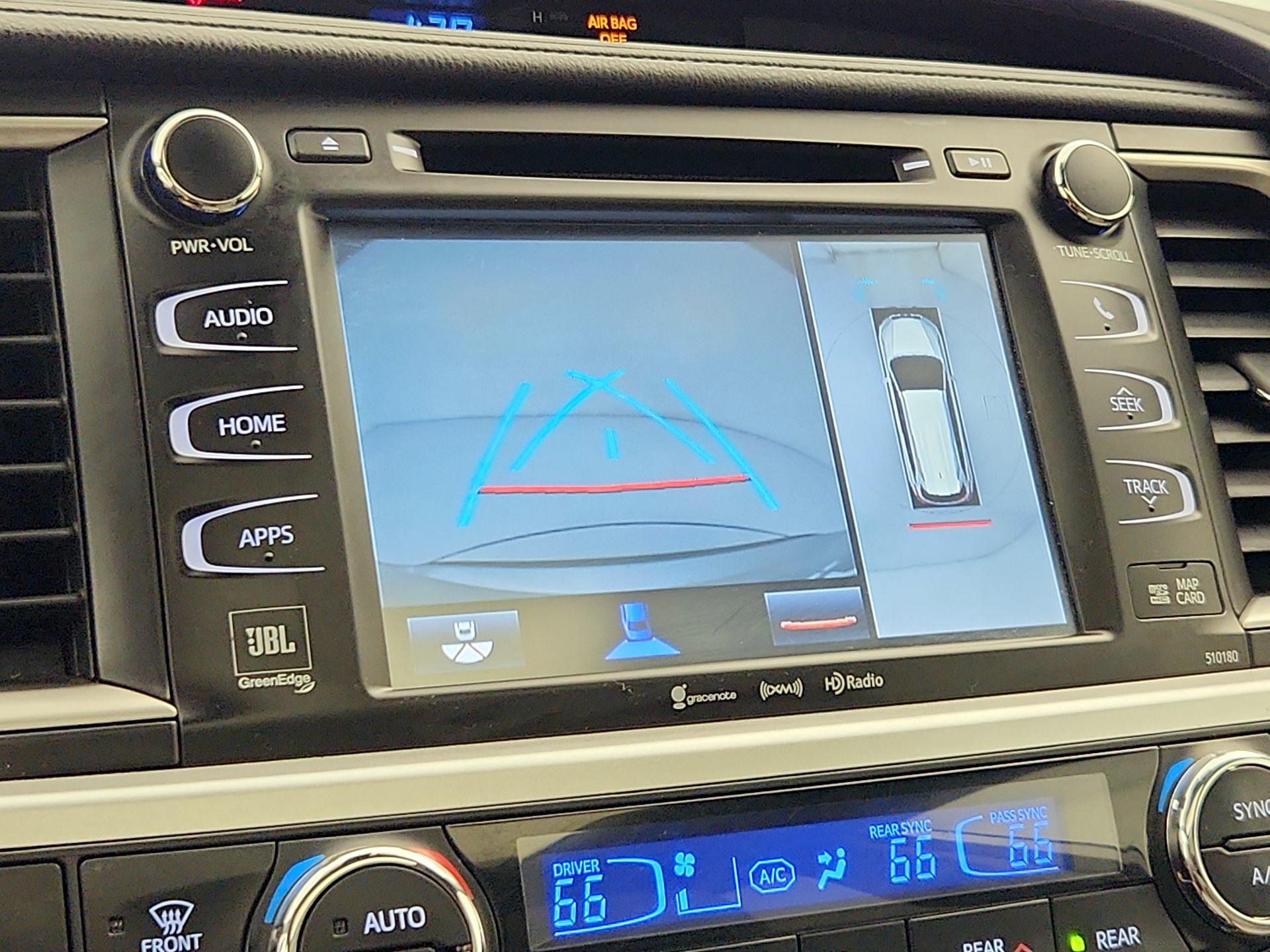 Thumbnail: 2018 Toyota Highlander - 15