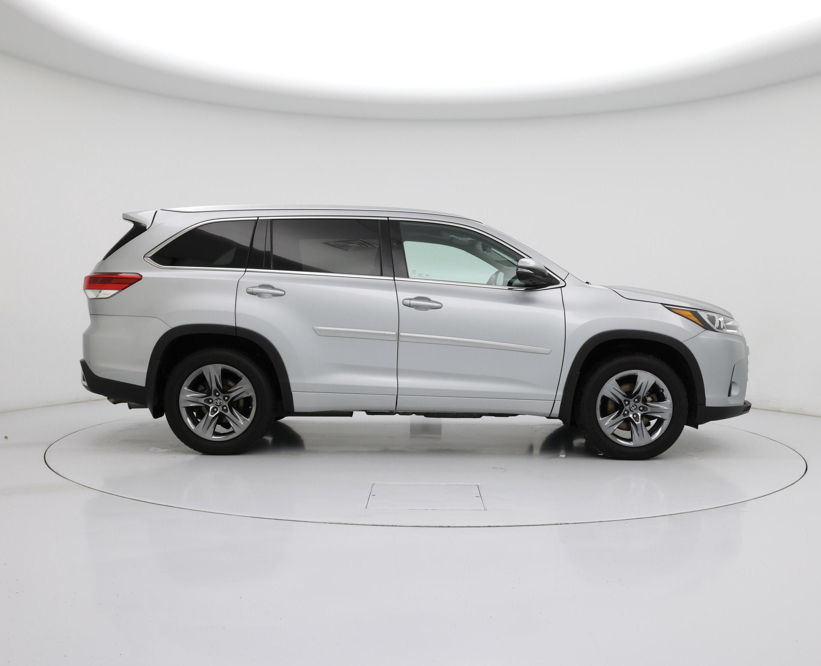 Thumbnail: 2018 Toyota Highlander - 7