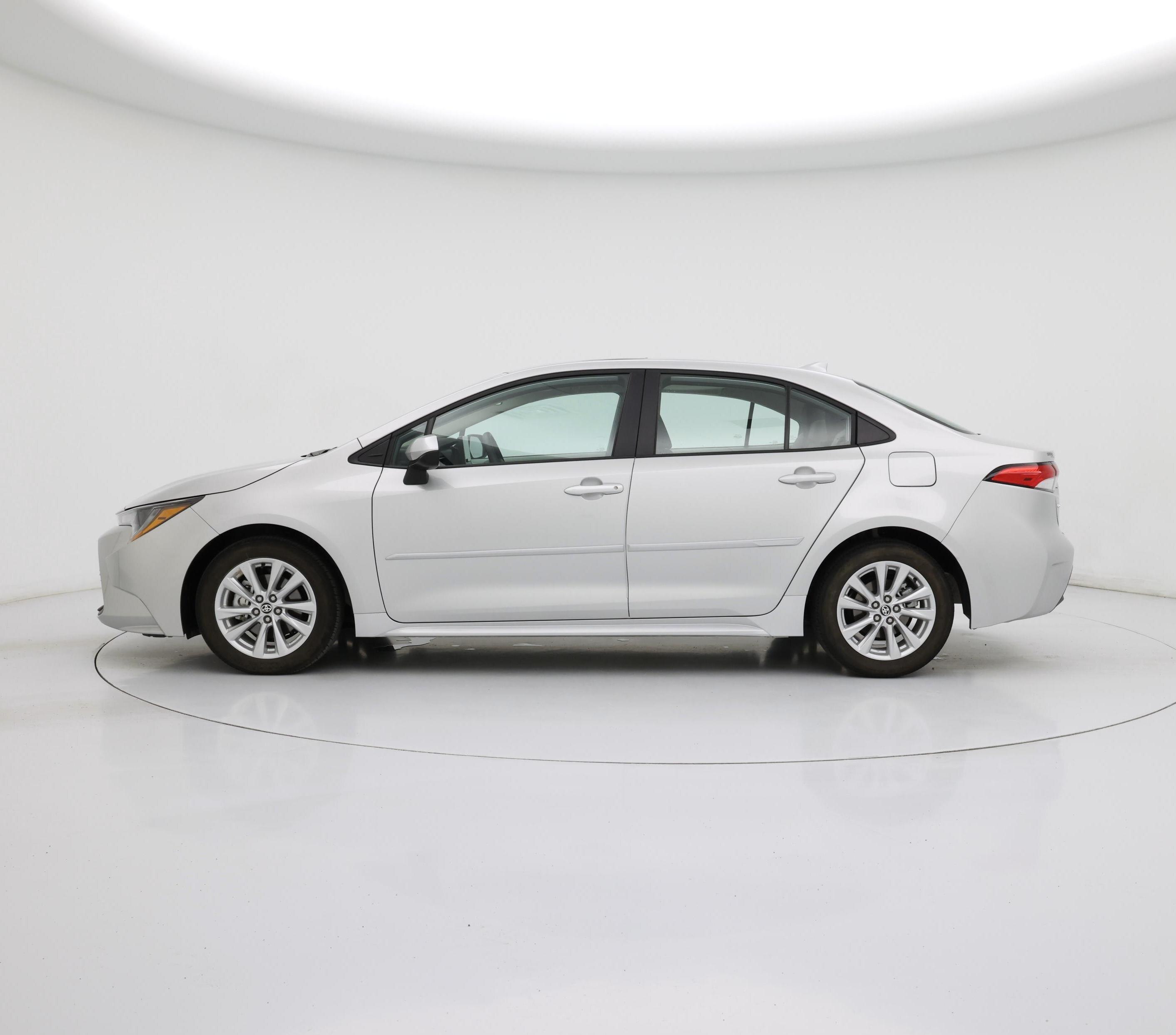 Thumbnail: 2024 Toyota Corolla - 3