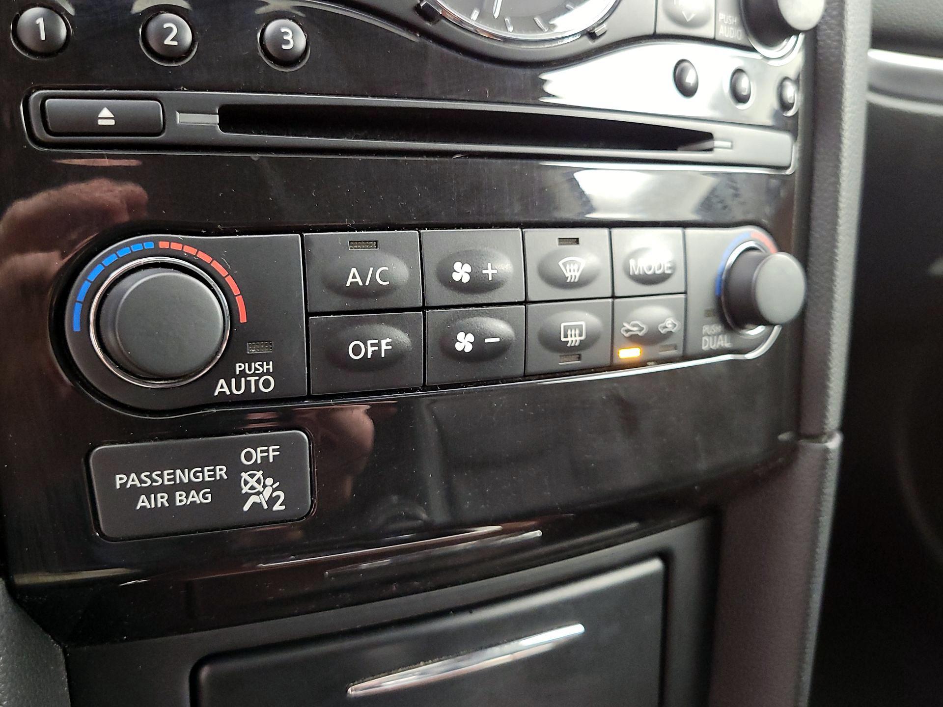 Thumbnail: 2013 INFINITI FX37 - 17