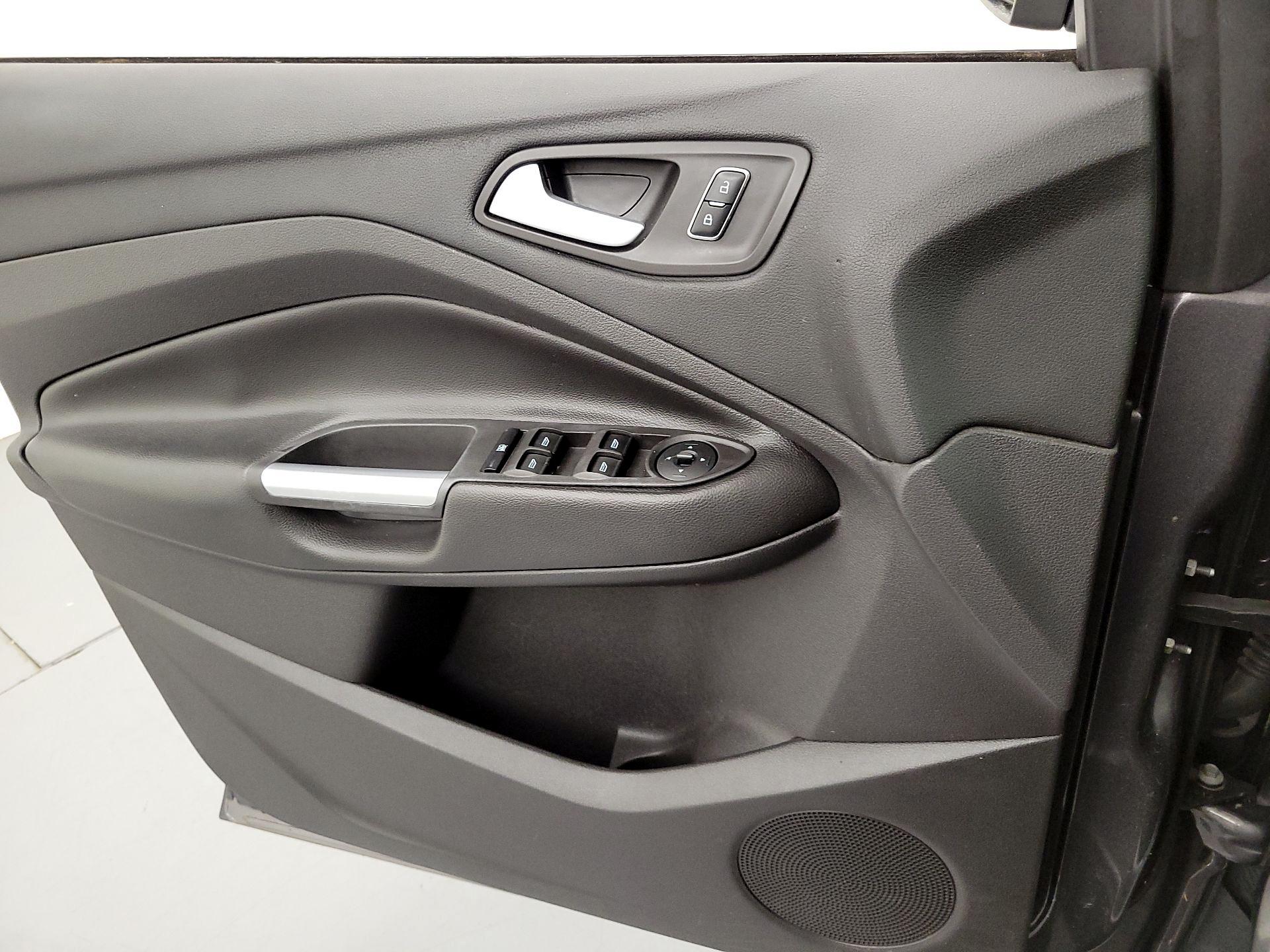 Thumbnail: 2013 Ford Escape - 12