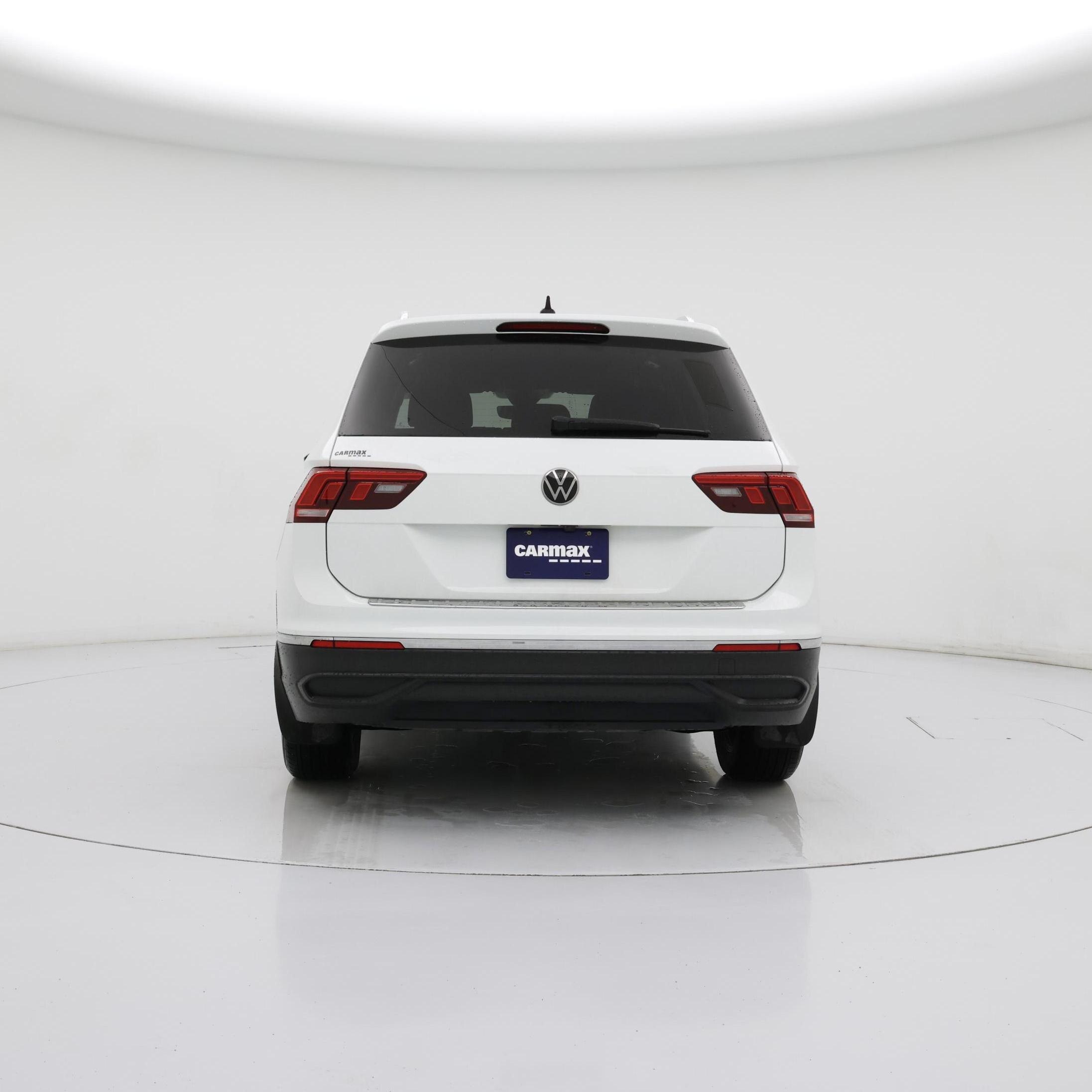 Thumbnail: 2022 Volkswagen Tiguan - 6