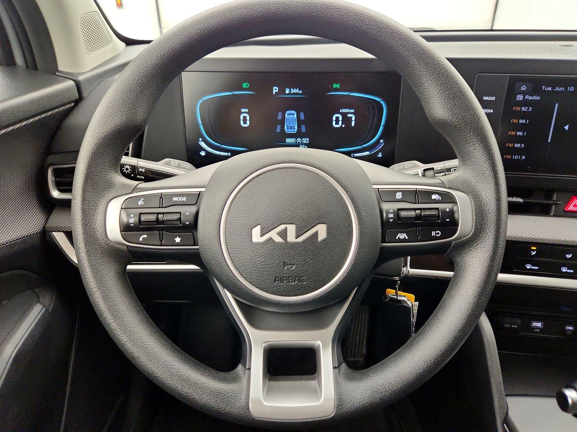 Thumbnail: 2023 Kia Sportage - 10