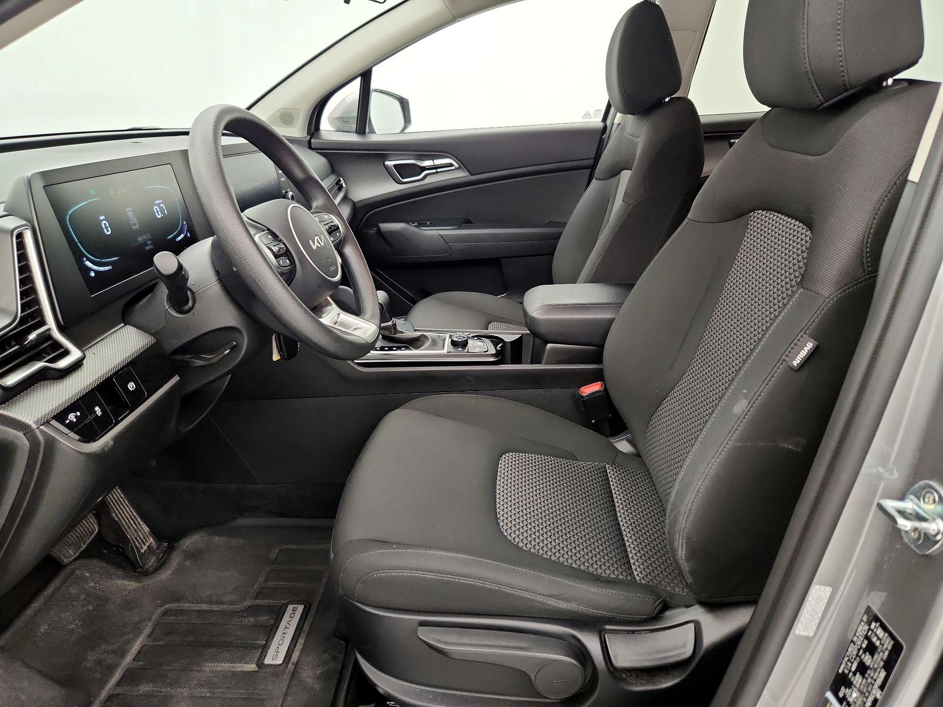 Thumbnail: 2023 Kia Sportage - 11