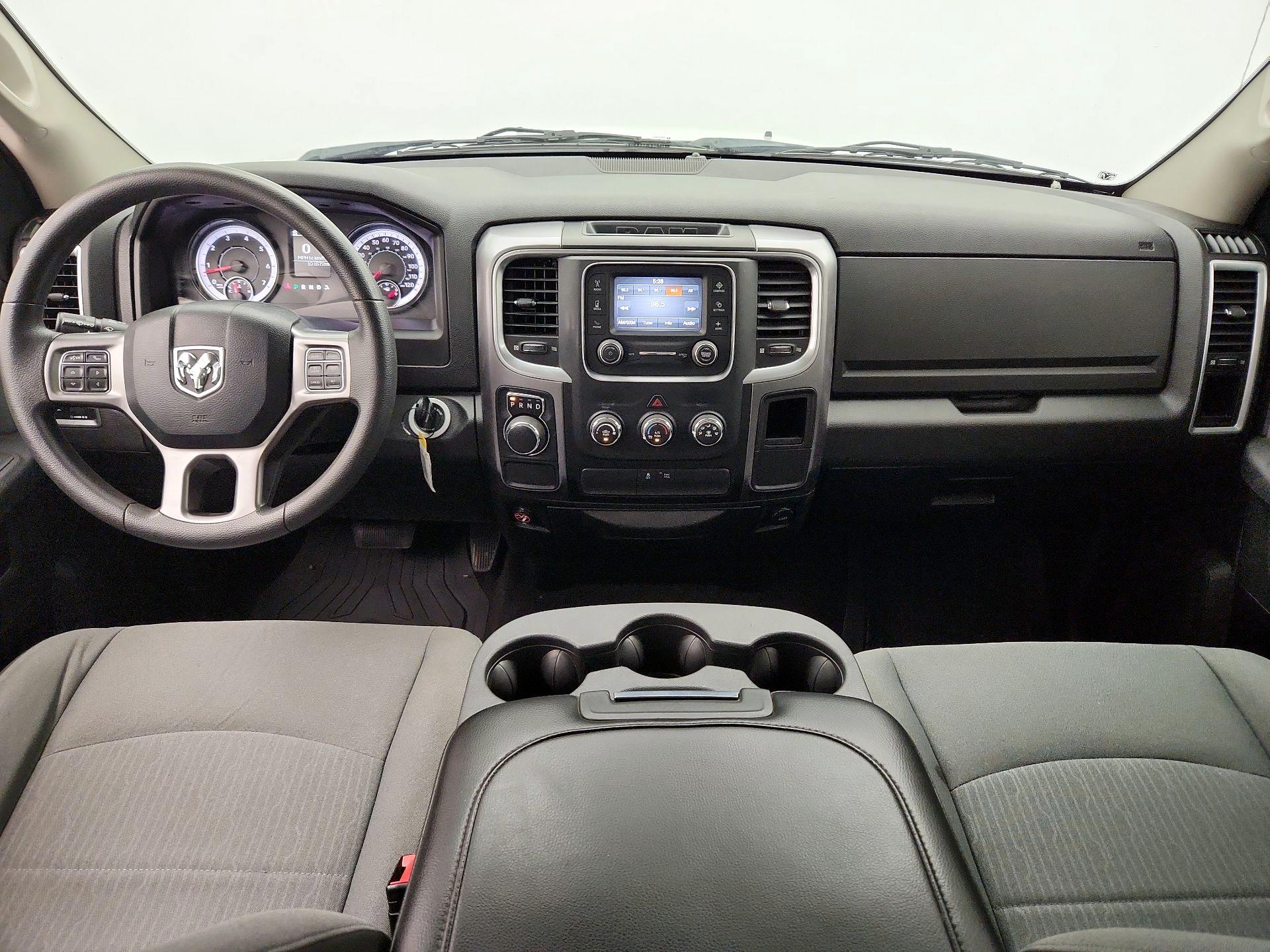 Thumbnail: 2021 RAM 1500 Classic - 9
