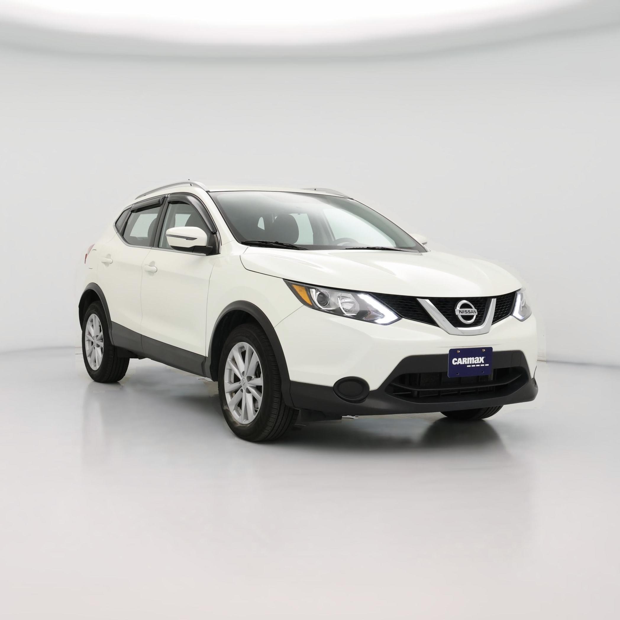 Thumbnail: 2017 Nissan Rogue Sport - 1