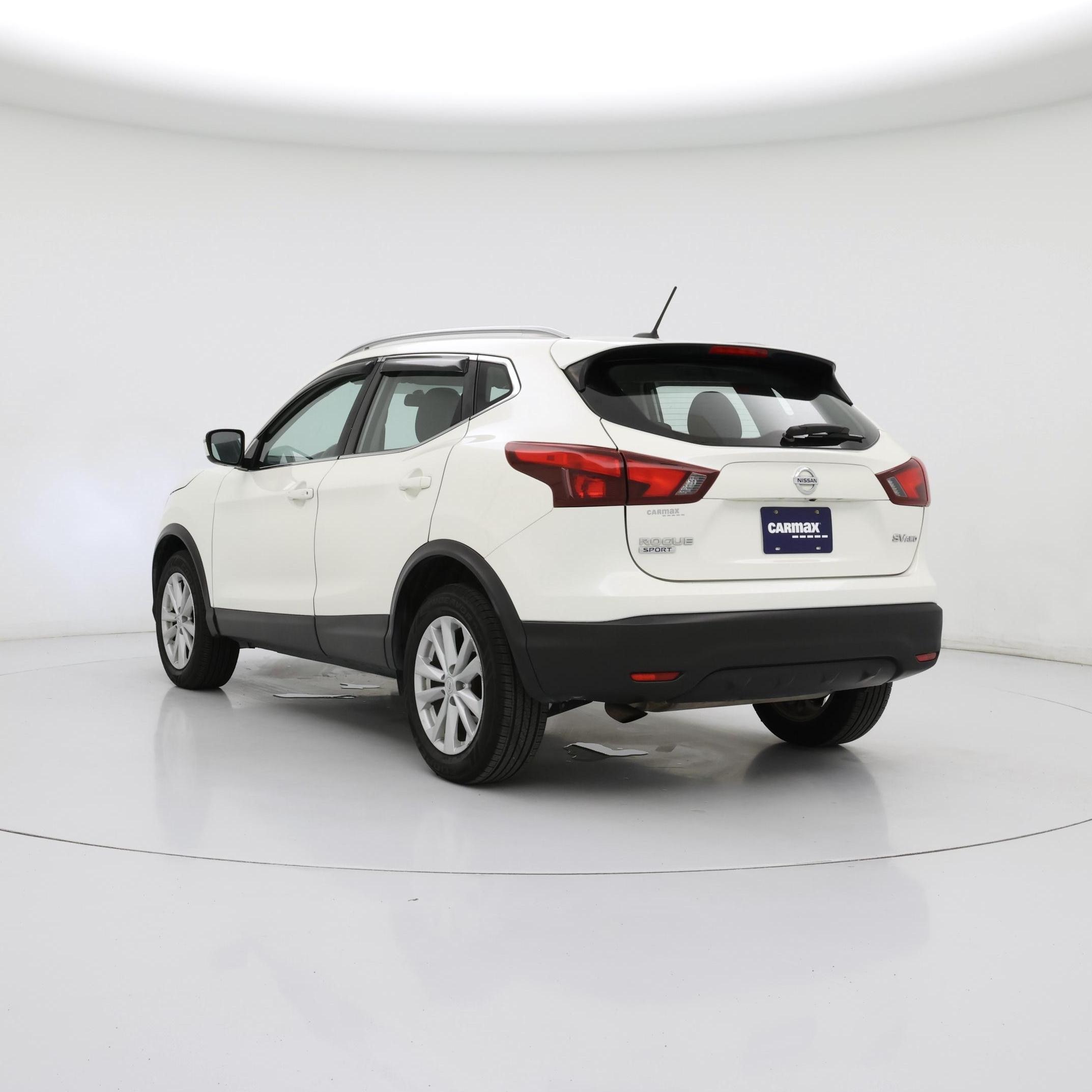 Thumbnail: 2017 Nissan Rogue Sport - 2