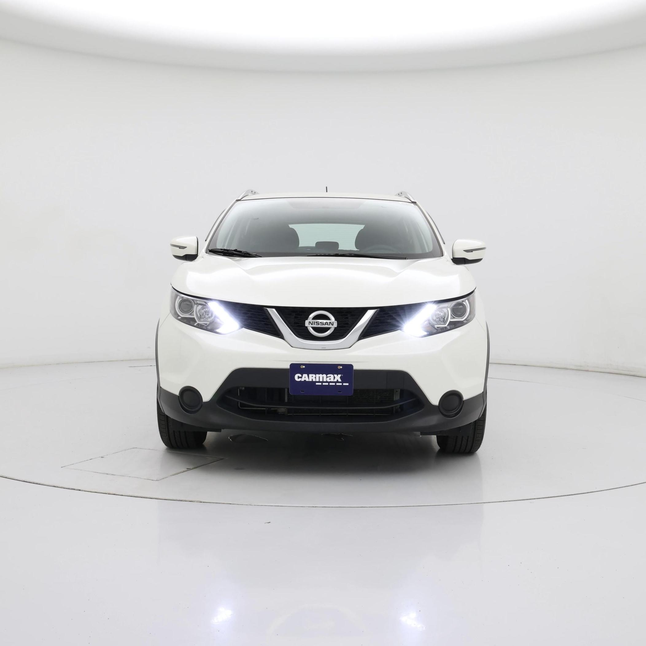 Thumbnail: 2017 Nissan Rogue Sport - 5
