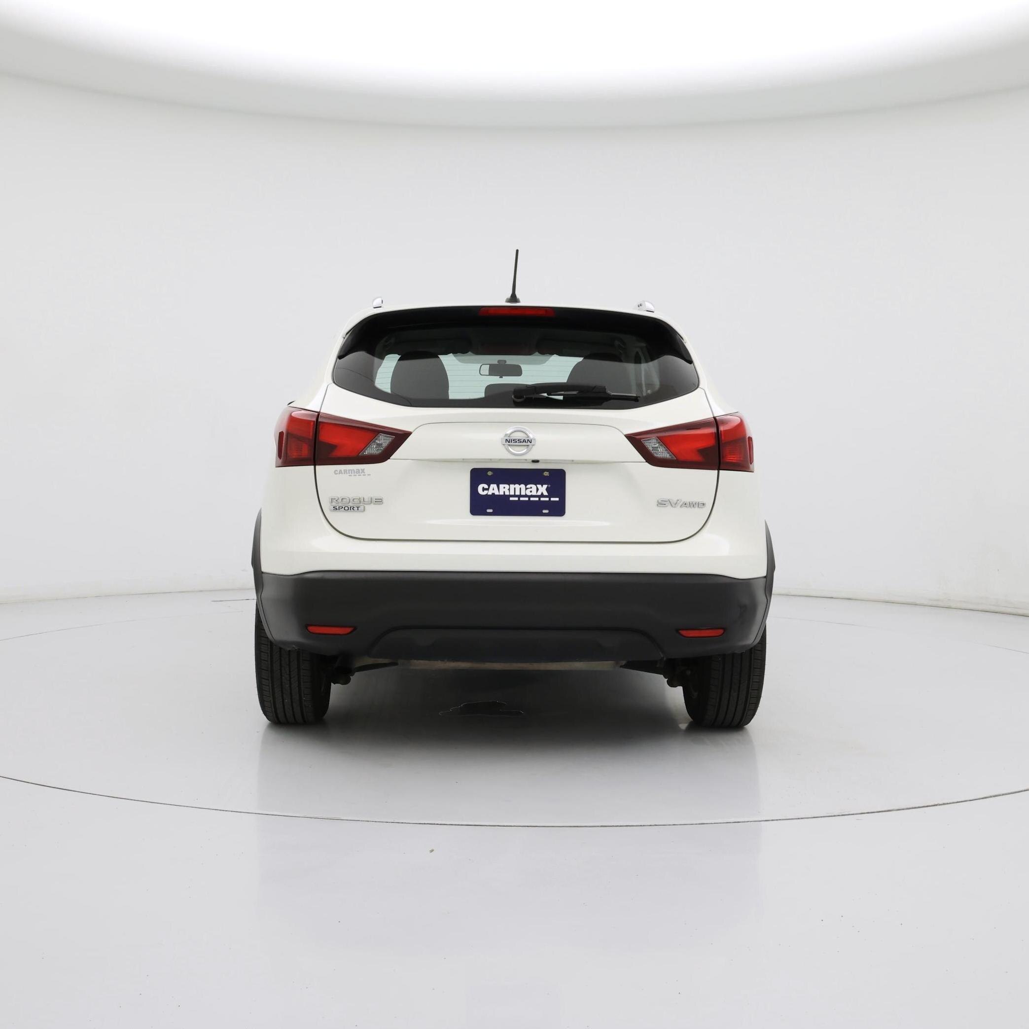 Thumbnail: 2017 Nissan Rogue Sport - 6