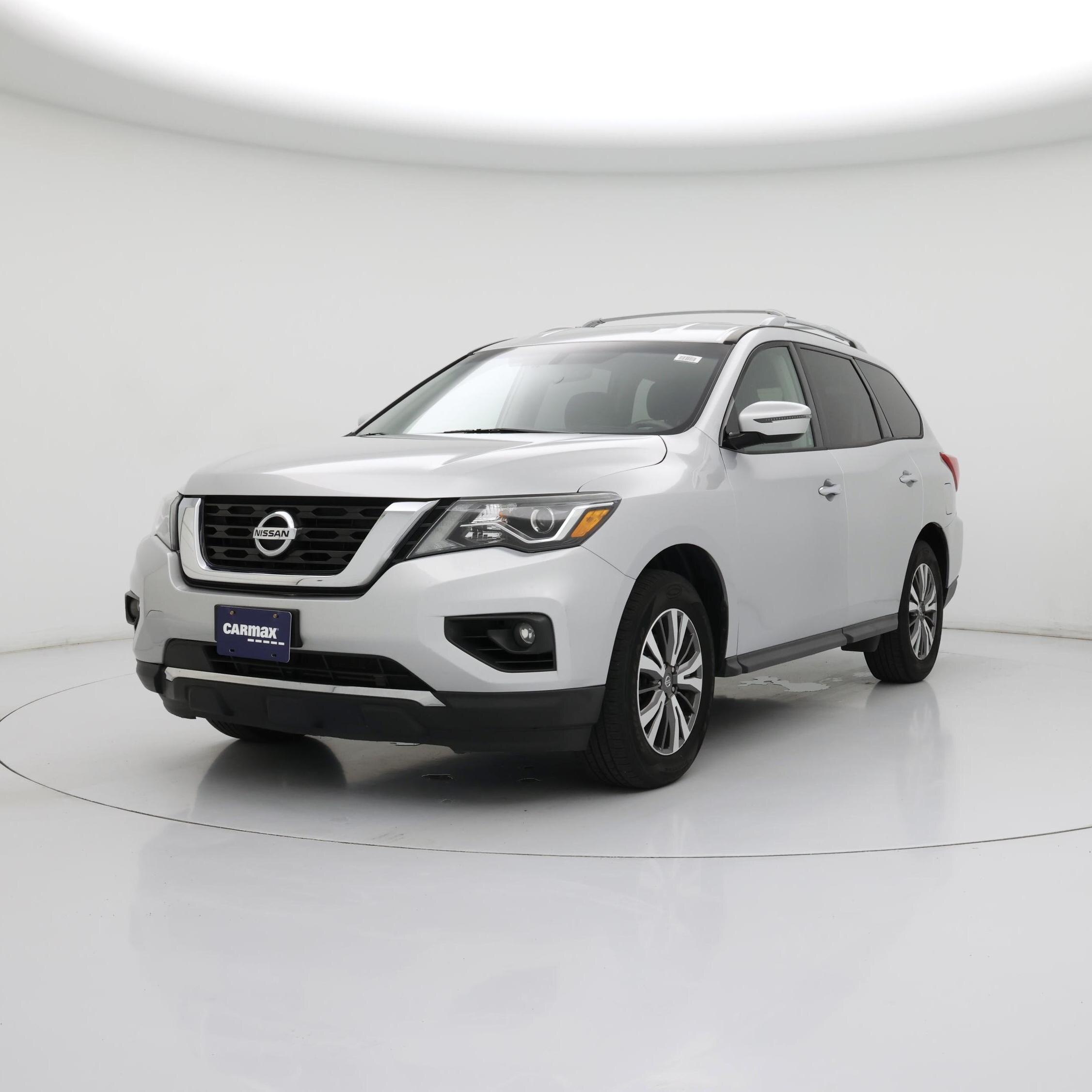 Thumbnail: 2017 Nissan Pathfinder - 4