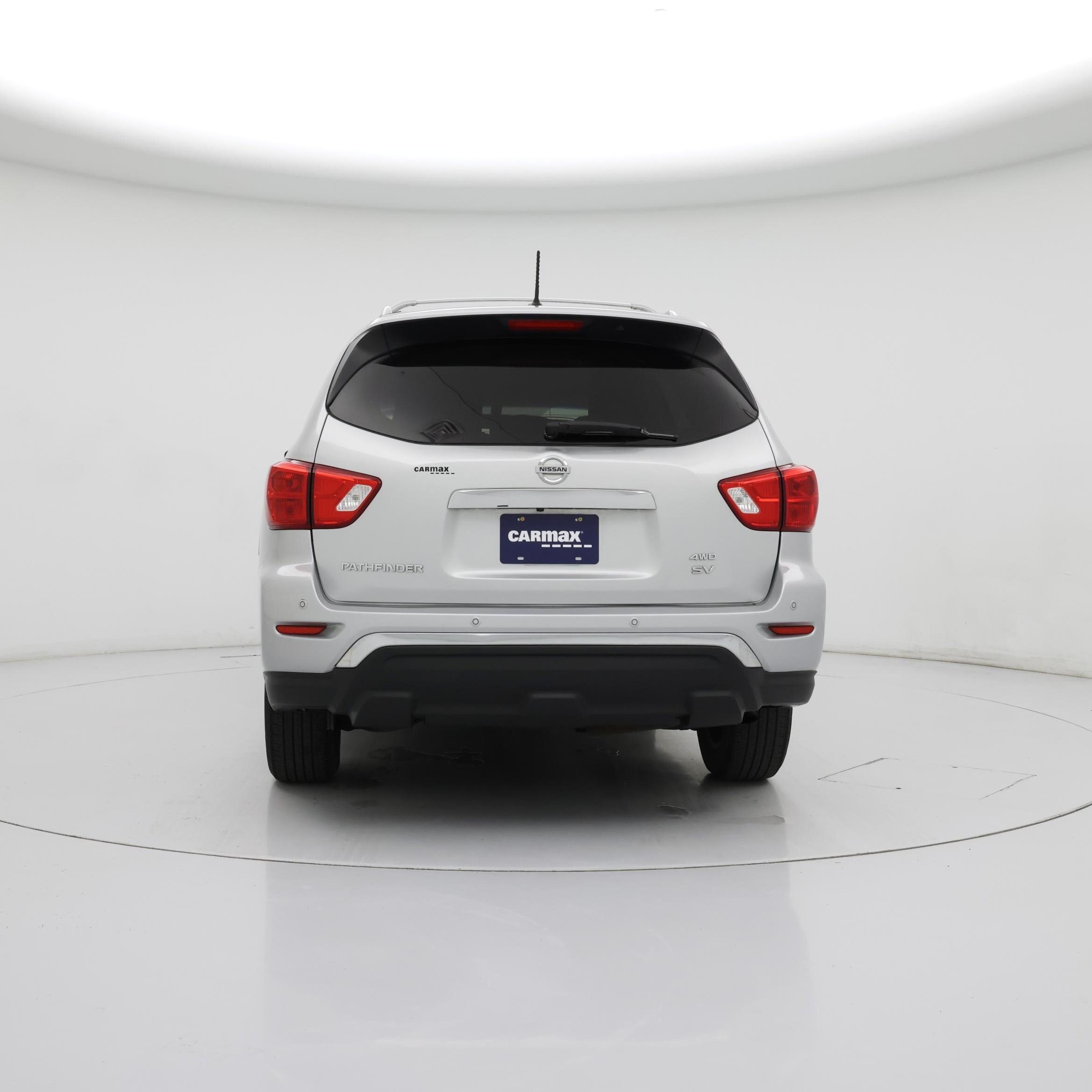 Thumbnail: 2017 Nissan Pathfinder - 6
