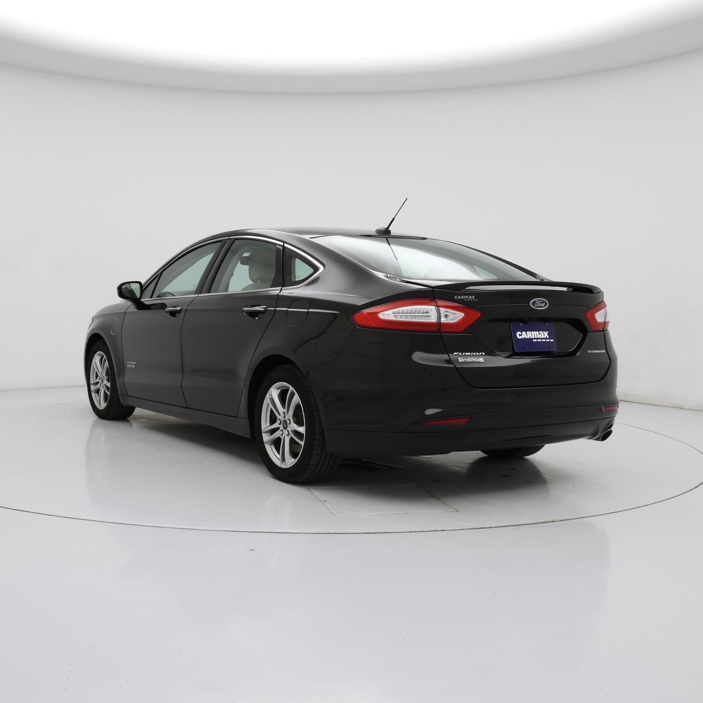 Thumbnail: 2016 Ford Fusion - 2