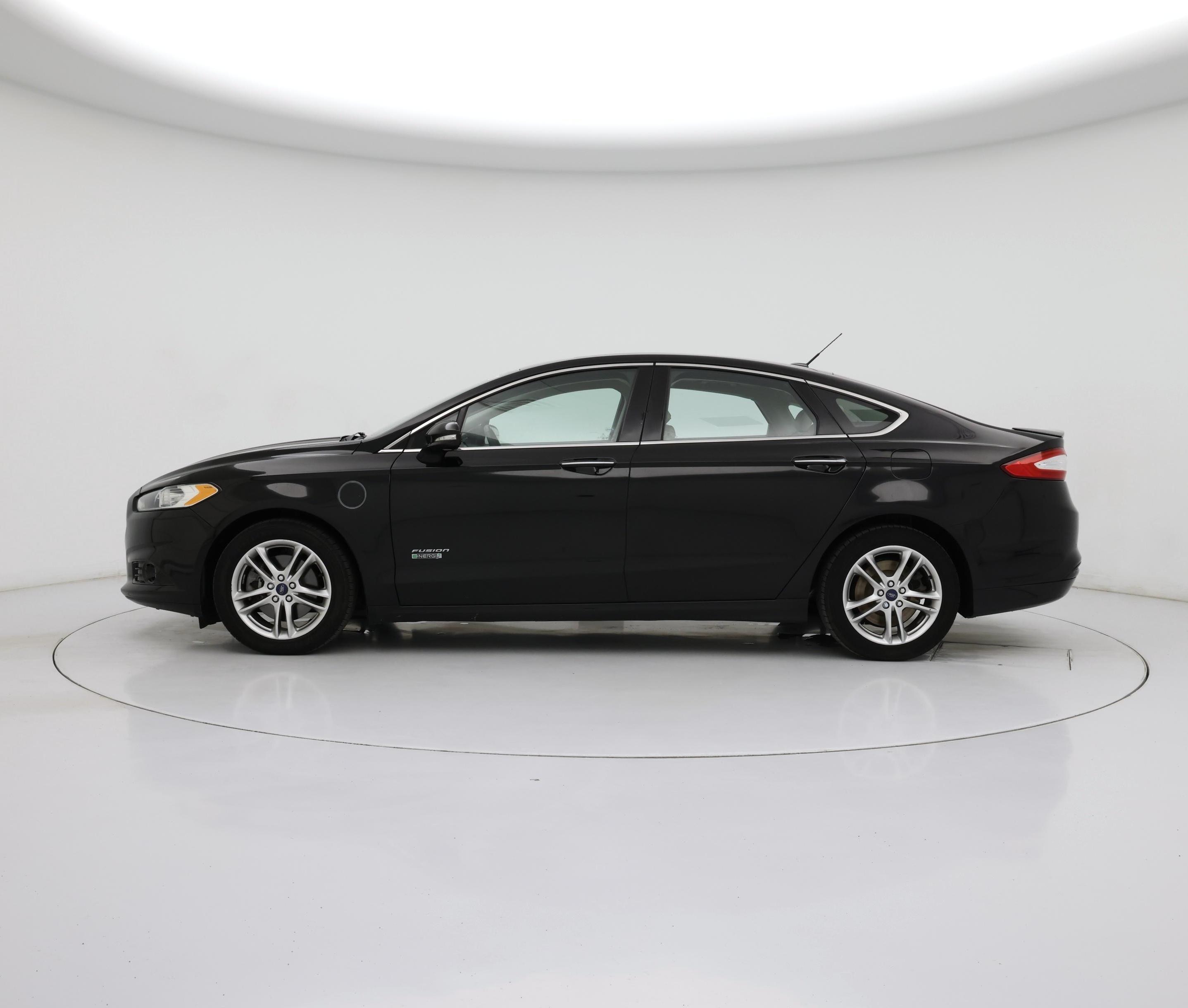 Thumbnail: 2016 Ford Fusion - 3