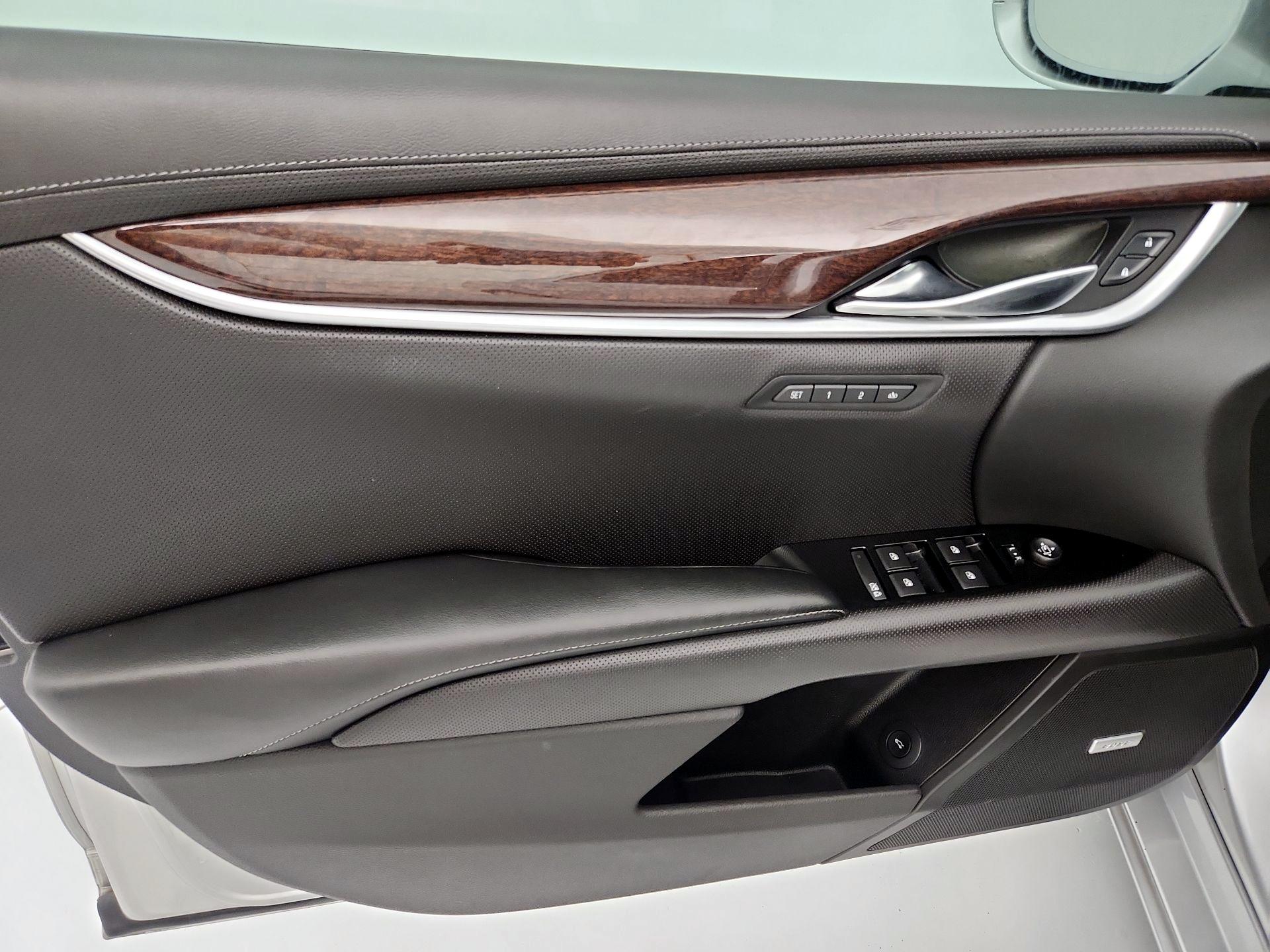 Thumbnail: 2017 Cadillac XTS - 12