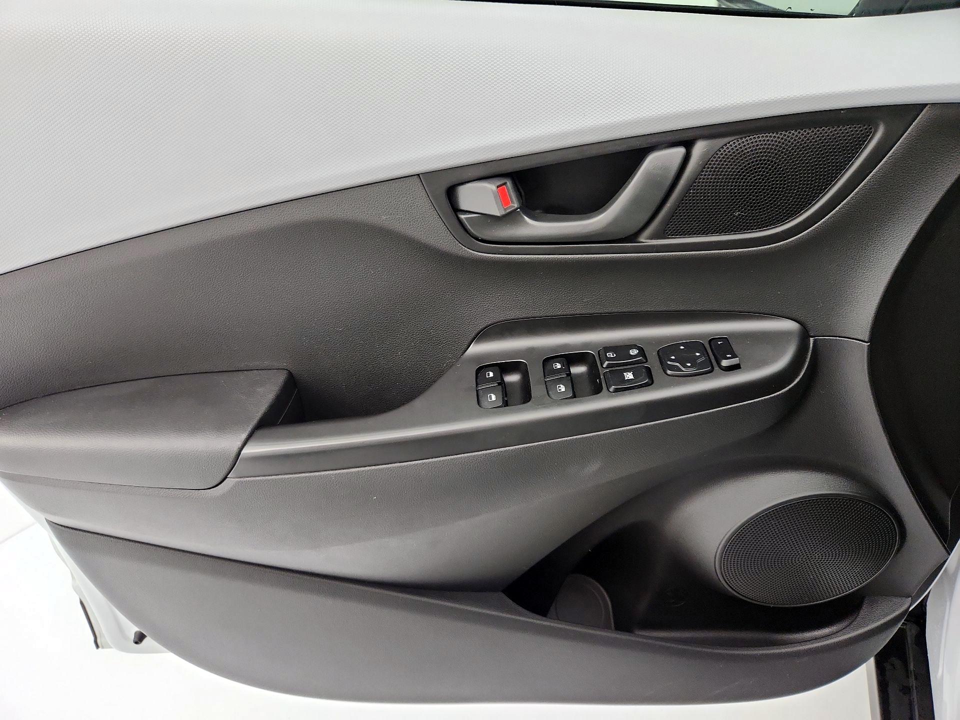 Thumbnail: 2021 Hyundai Kona - 12