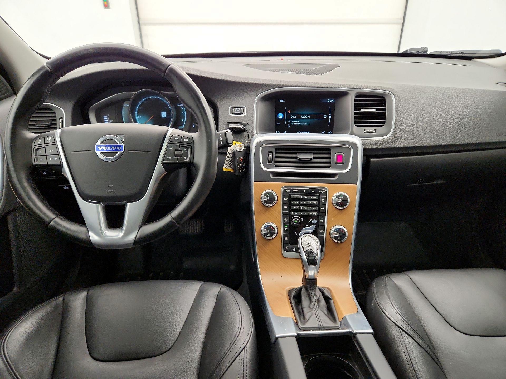 Thumbnail: 2016 Volvo S60 - 9