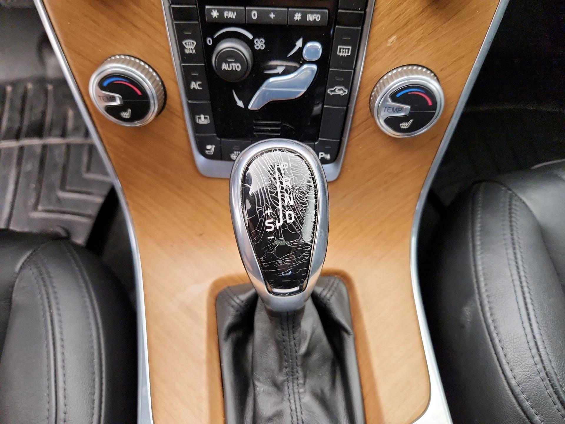 Thumbnail: 2016 Volvo S60 - 17