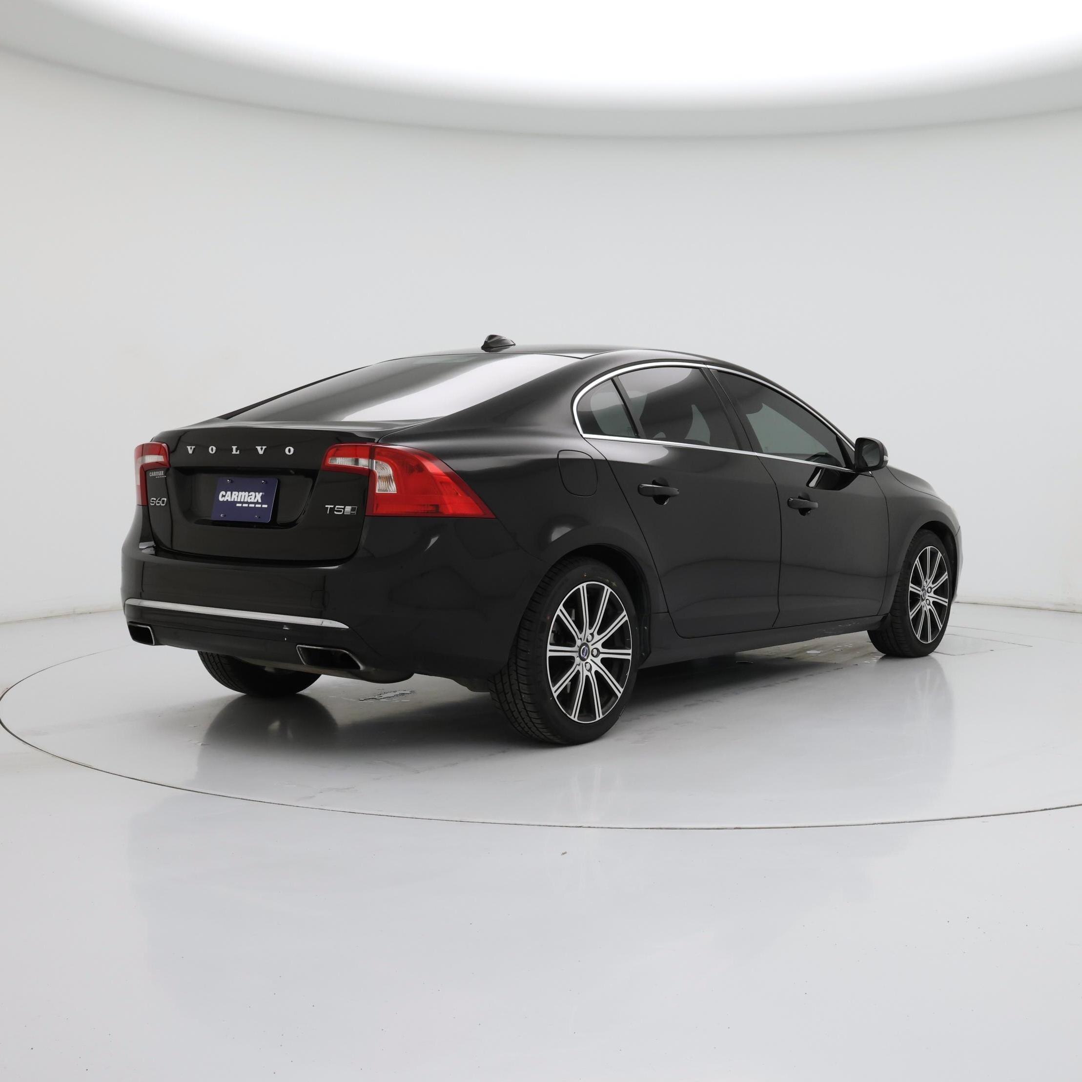 Thumbnail: 2016 Volvo S60 - 8