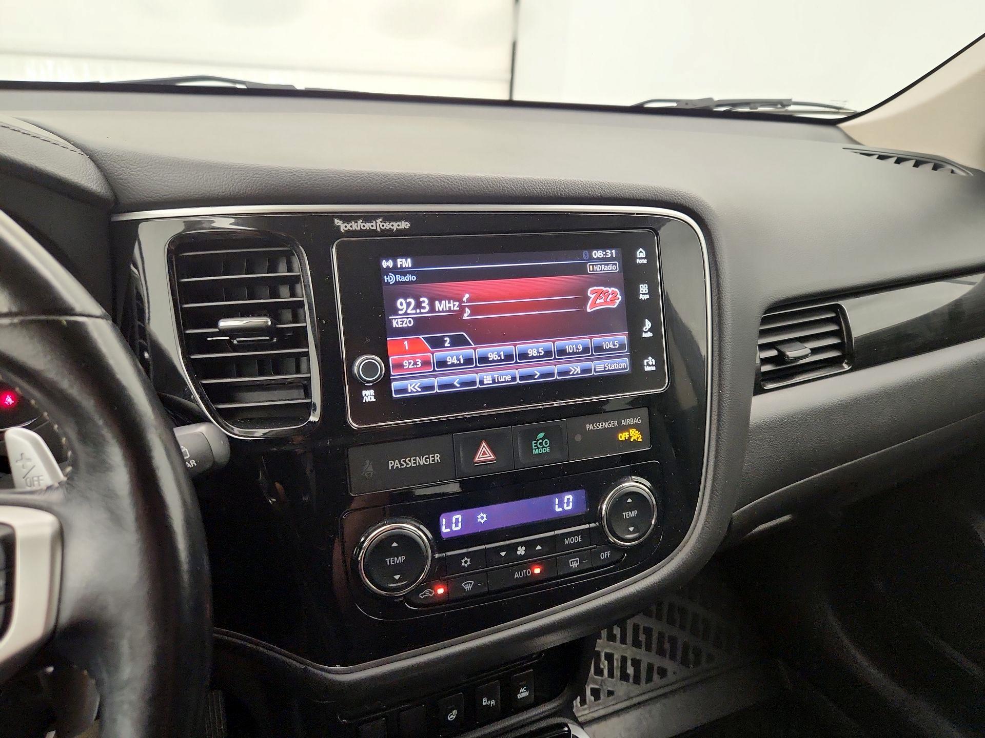 Thumbnail: 2018 Mitsubishi Outlander - 15