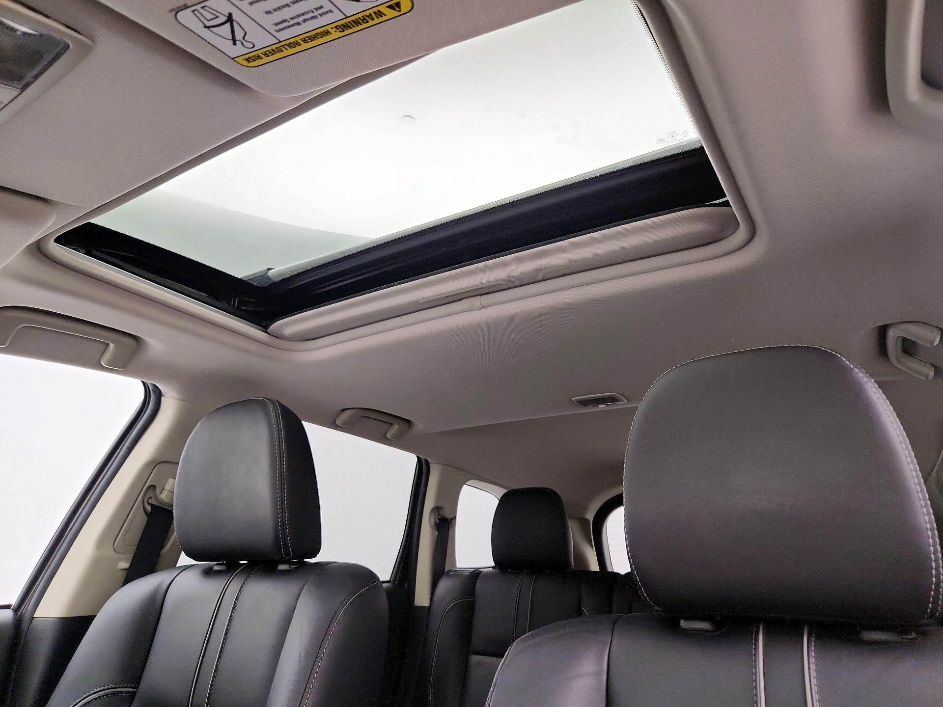 Thumbnail: 2018 Mitsubishi Outlander - 19