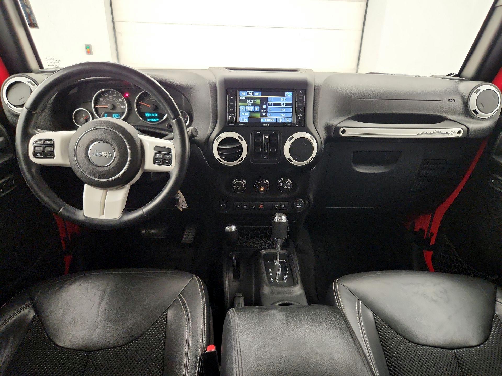 Thumbnail: 2015 Jeep Wrangler - 9