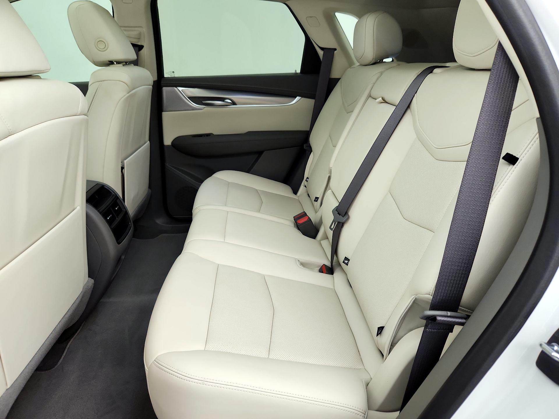 Thumbnail: 2023 Cadillac XT5 - 20