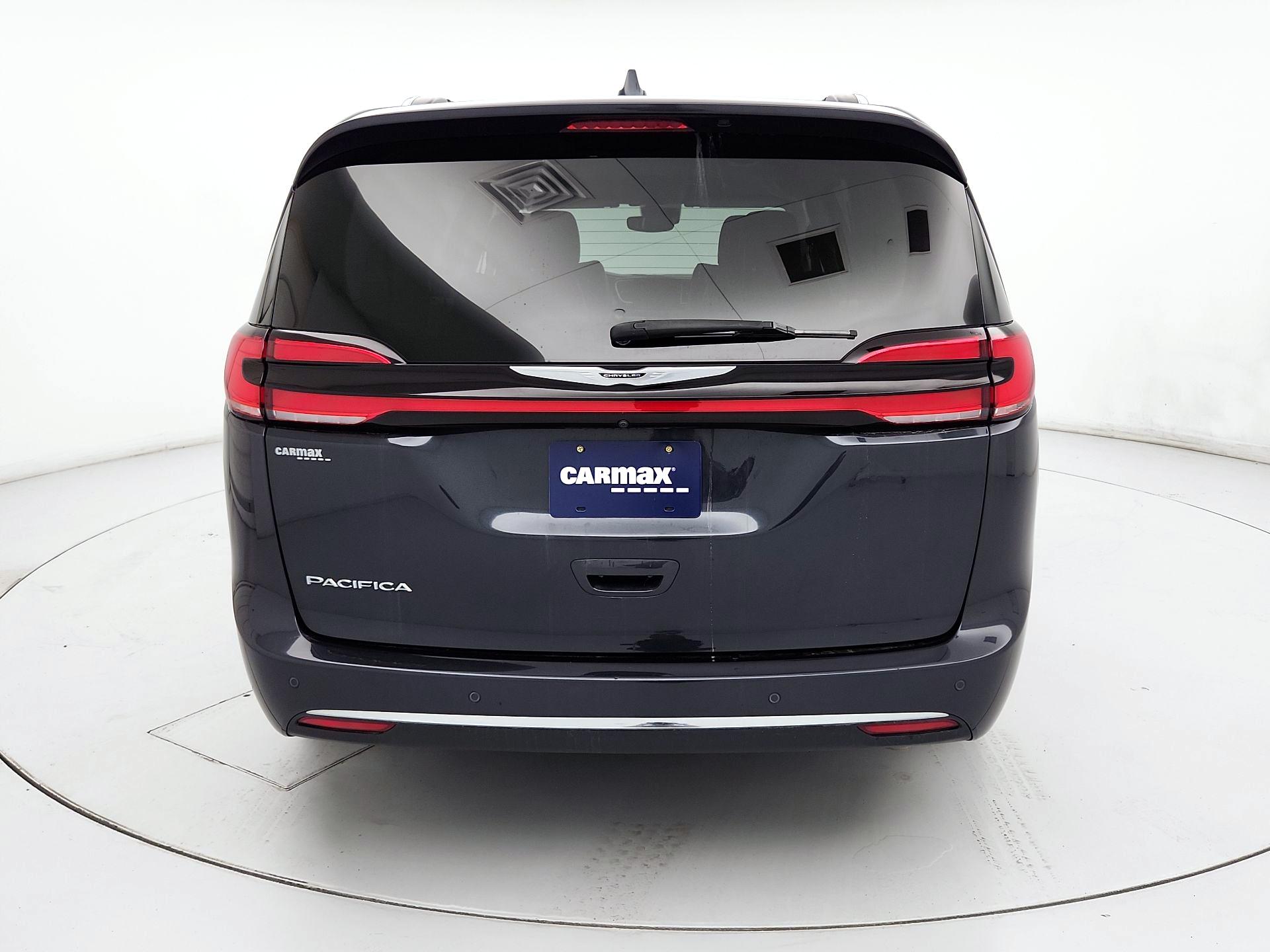 Thumbnail: 2021 Chrysler Pacifica - 6