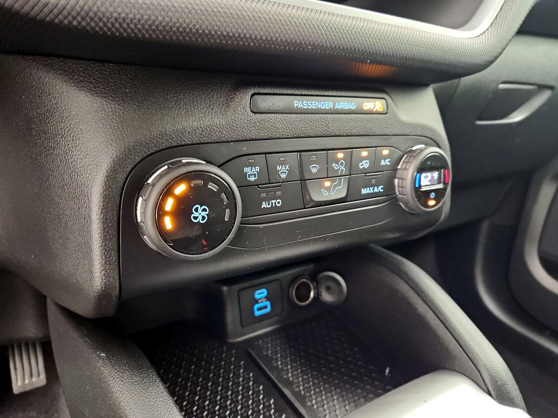Thumbnail: 2021 Ford Bronco Sport - 17