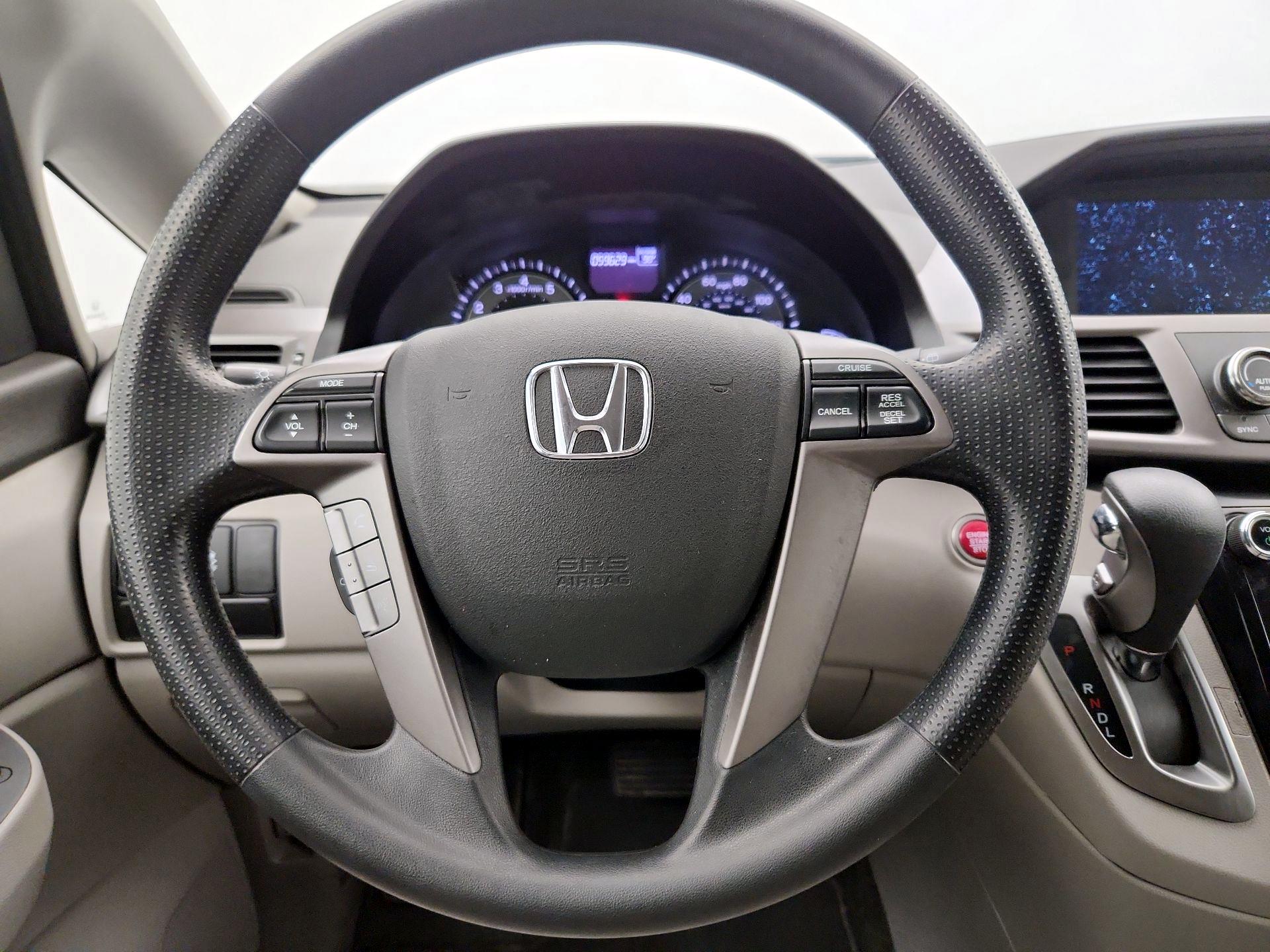 Thumbnail: 2016 Honda Odyssey - 10
