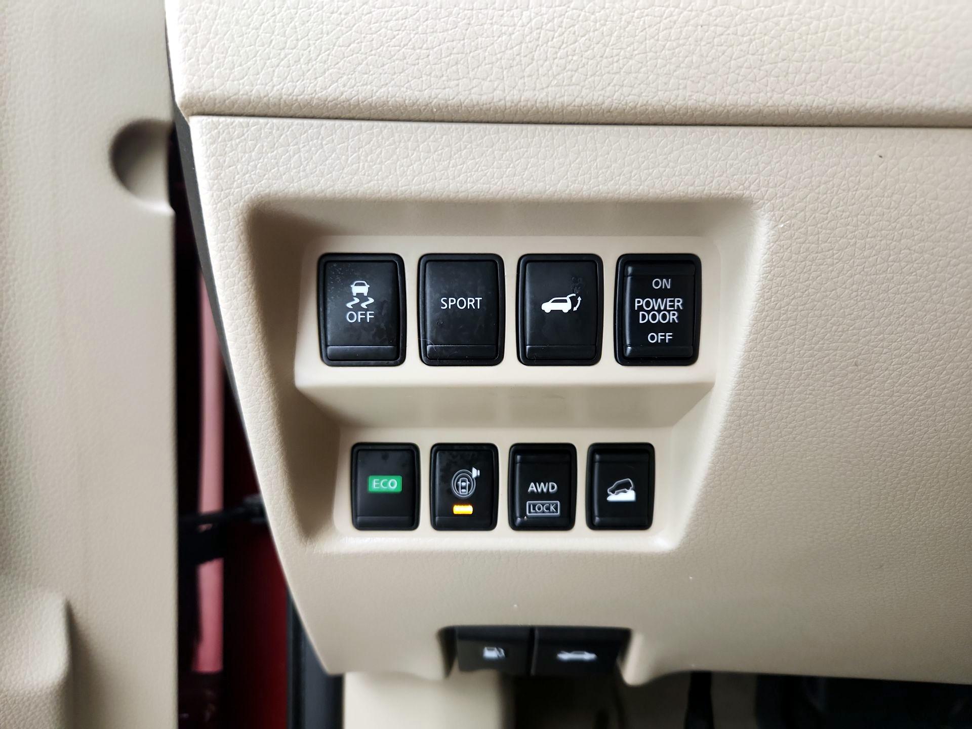 Thumbnail: 2015 Nissan Rogue - 13
