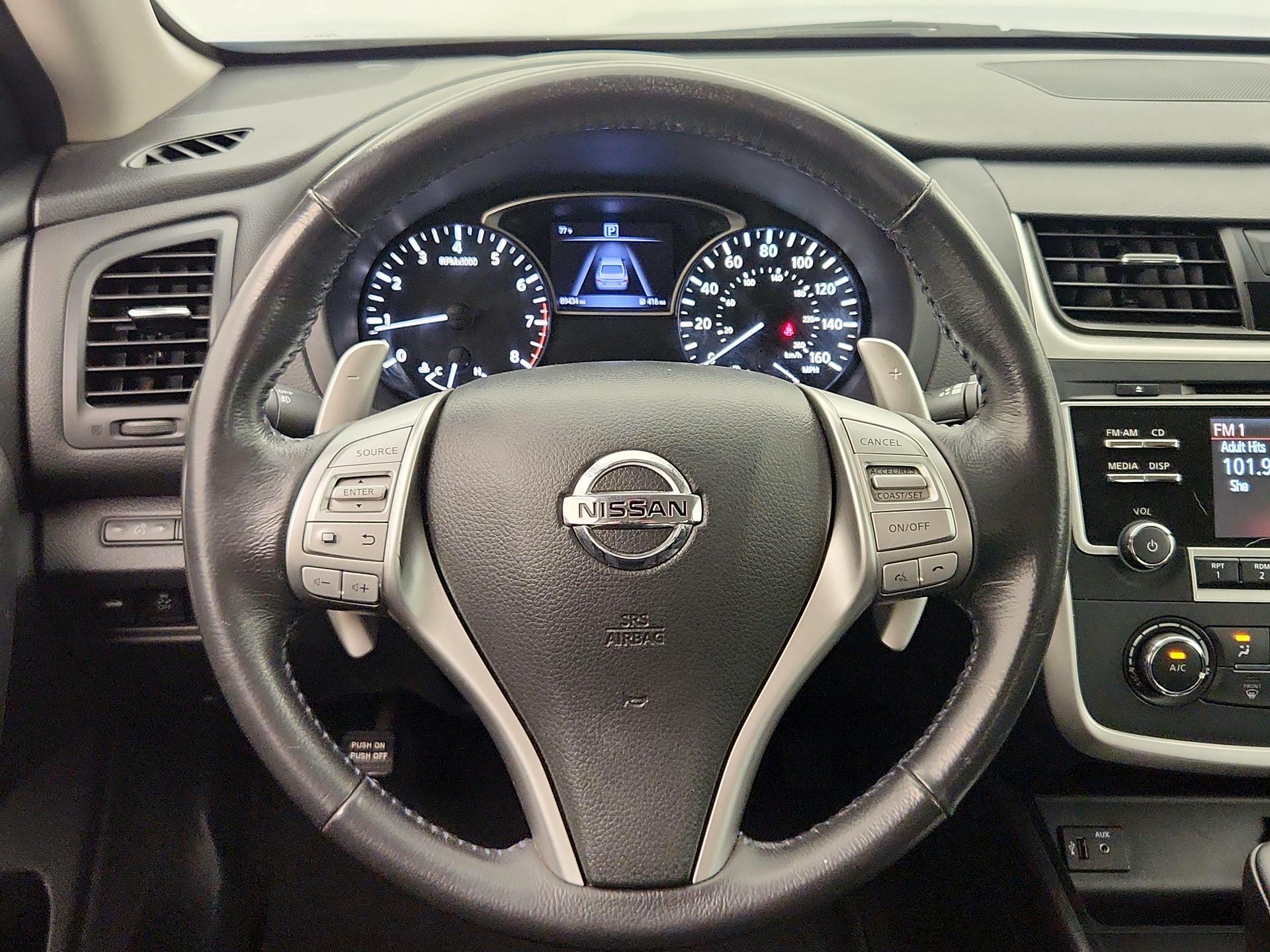 Thumbnail: 2016 Nissan Altima - 10