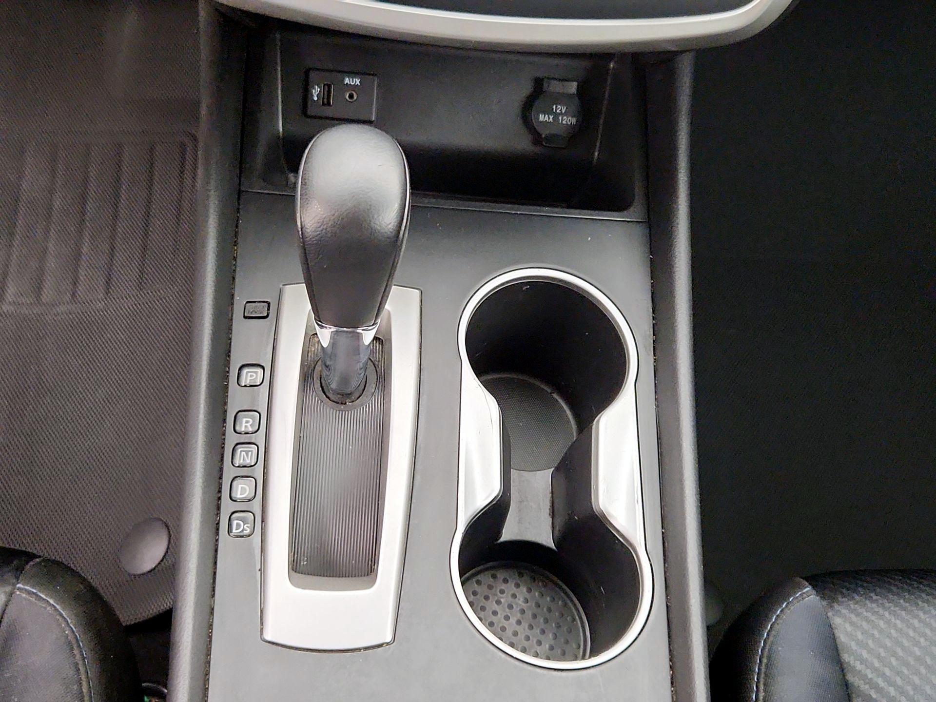 Thumbnail: 2016 Nissan Altima - 17