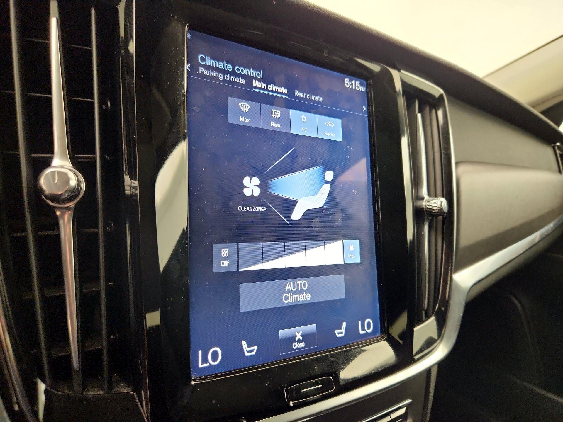 Thumbnail: 2018 Volvo V90 - 16