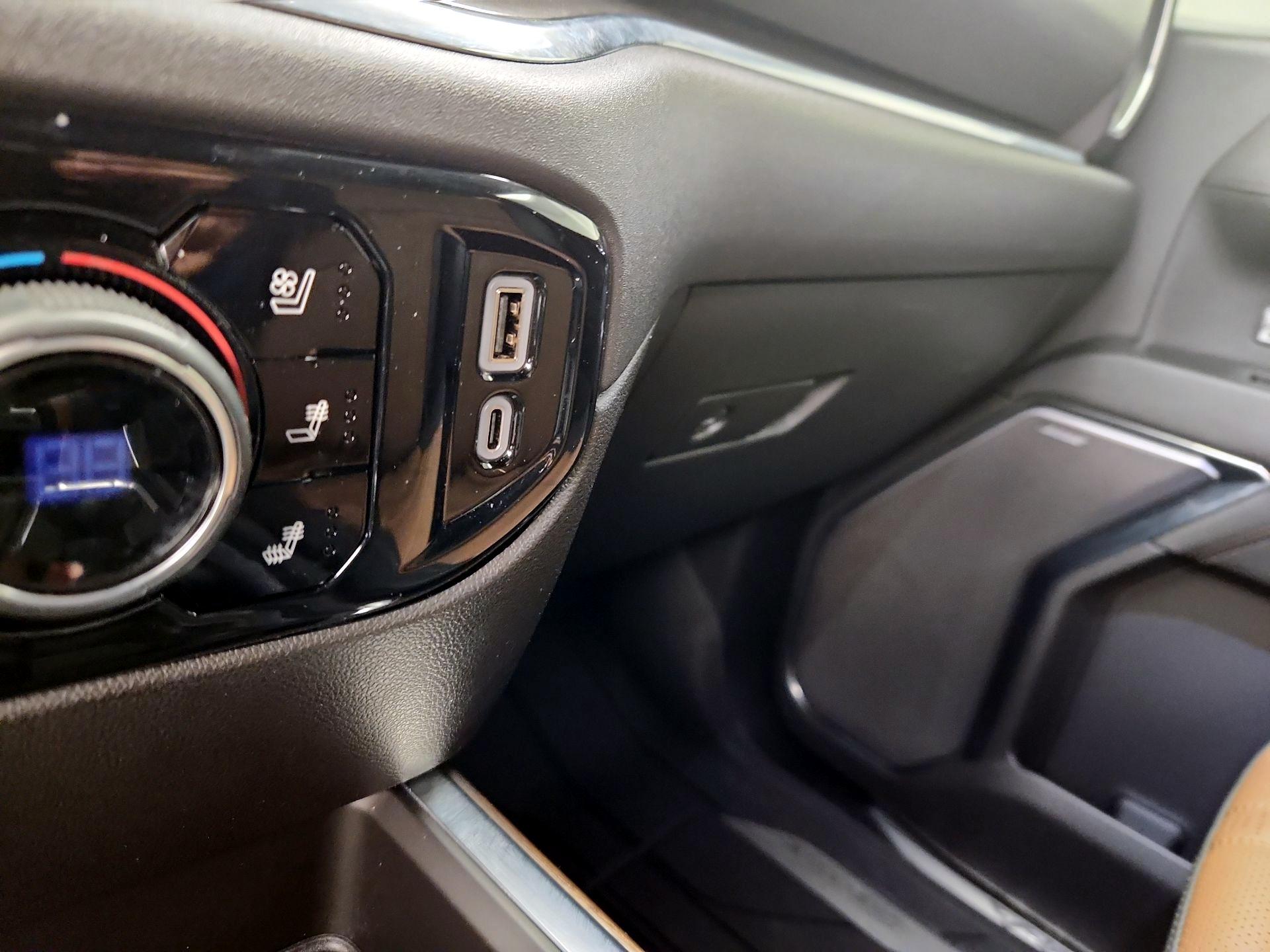 Thumbnail: 2024 Chevrolet Silverado 1500 - 18