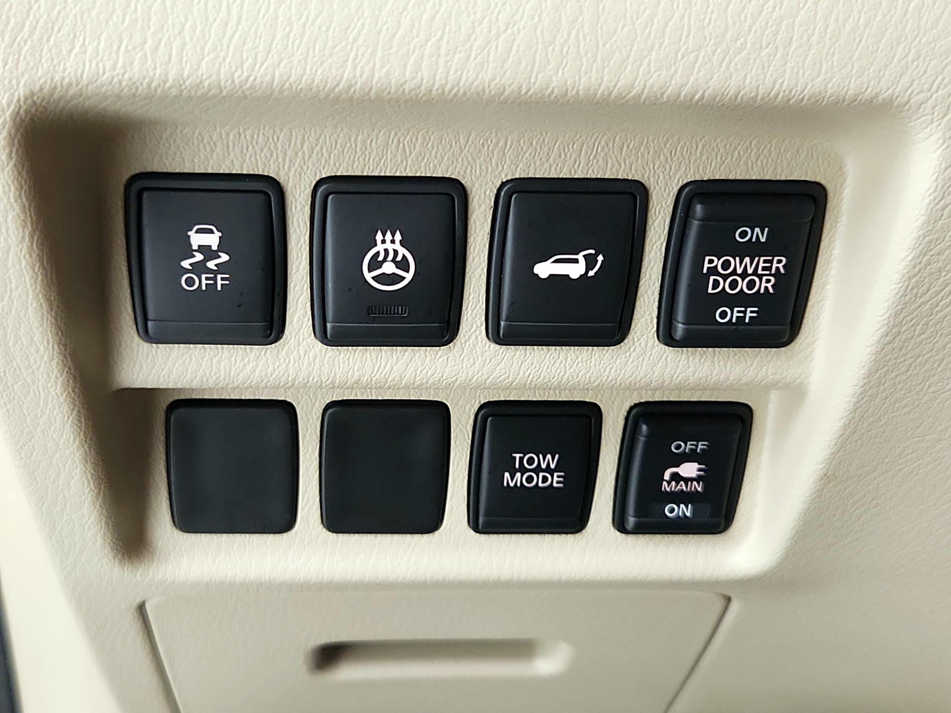 Thumbnail: 2014 Nissan Pathfinder - 13