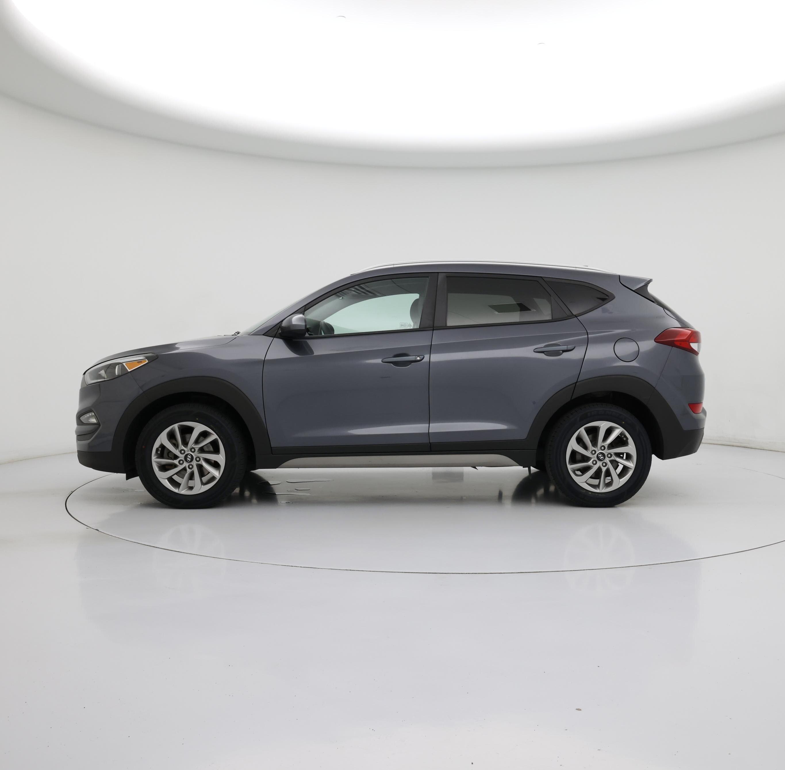 Thumbnail: 2018 Hyundai Tucson - 3