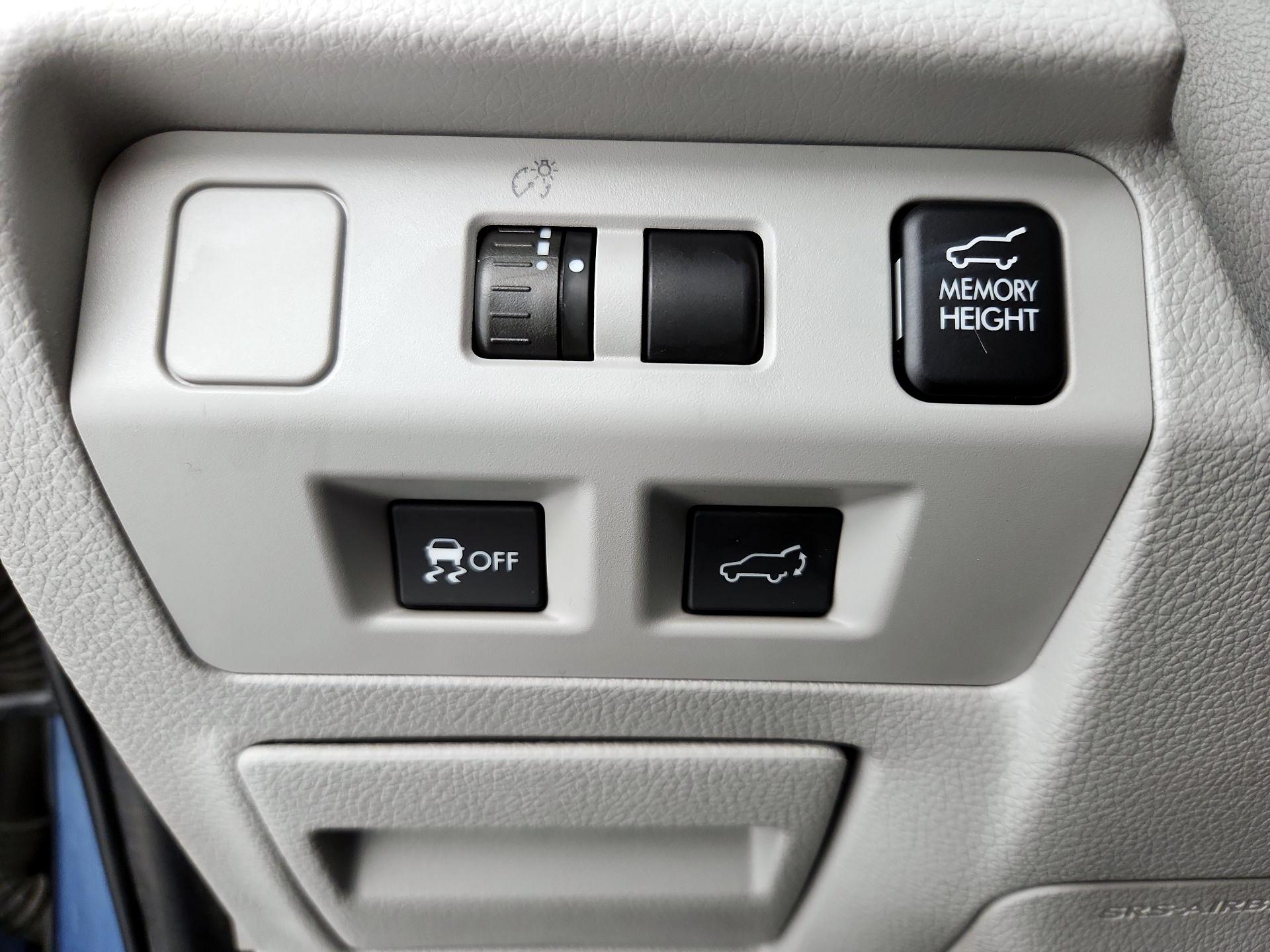 Thumbnail: 2015 Subaru Forester - 13
