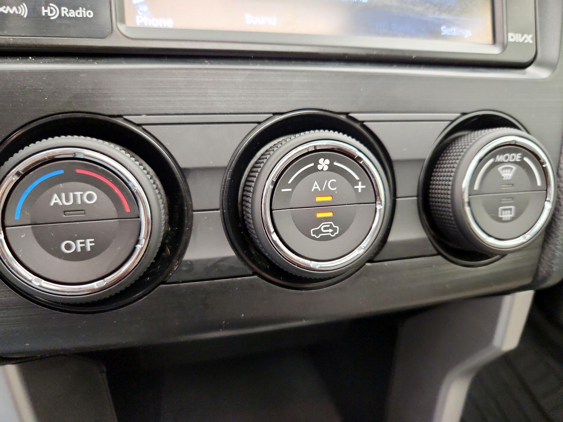Thumbnail: 2015 Subaru Forester - 17