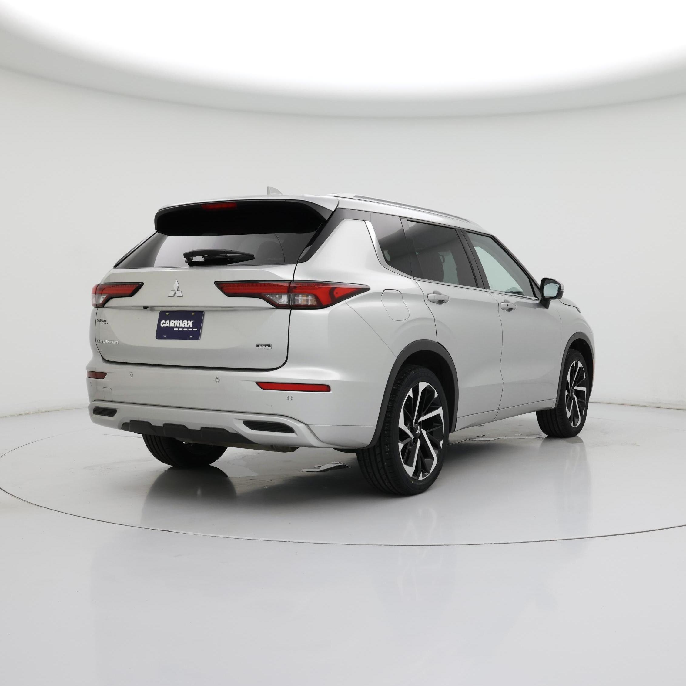 Thumbnail: 2022 Mitsubishi Outlander - 8