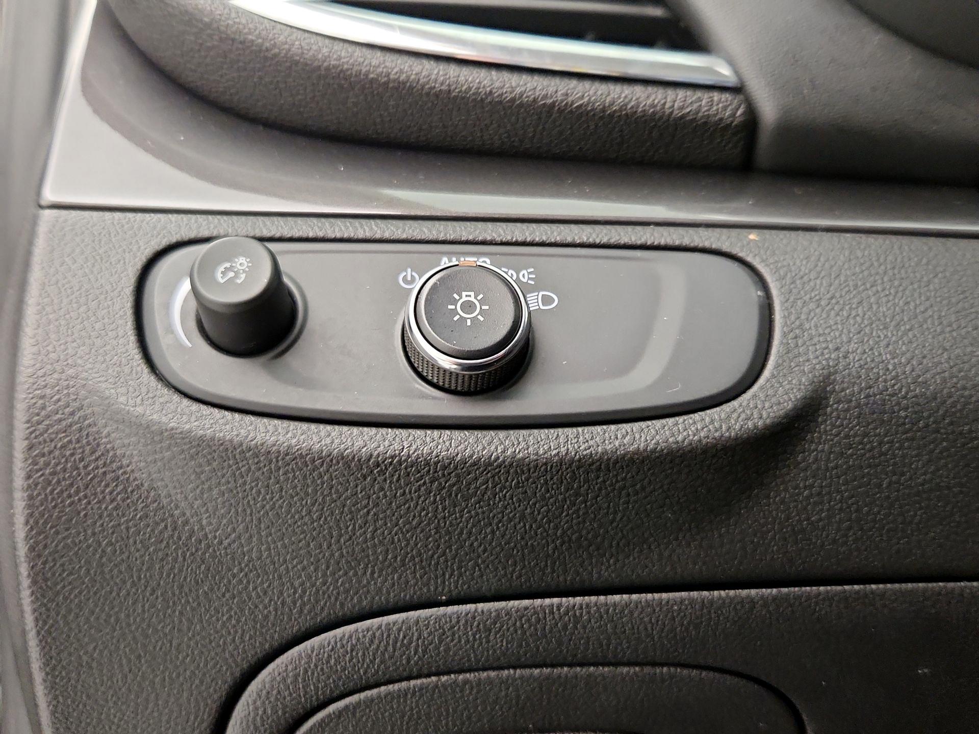 Thumbnail: 2020 Buick Encore - 13
