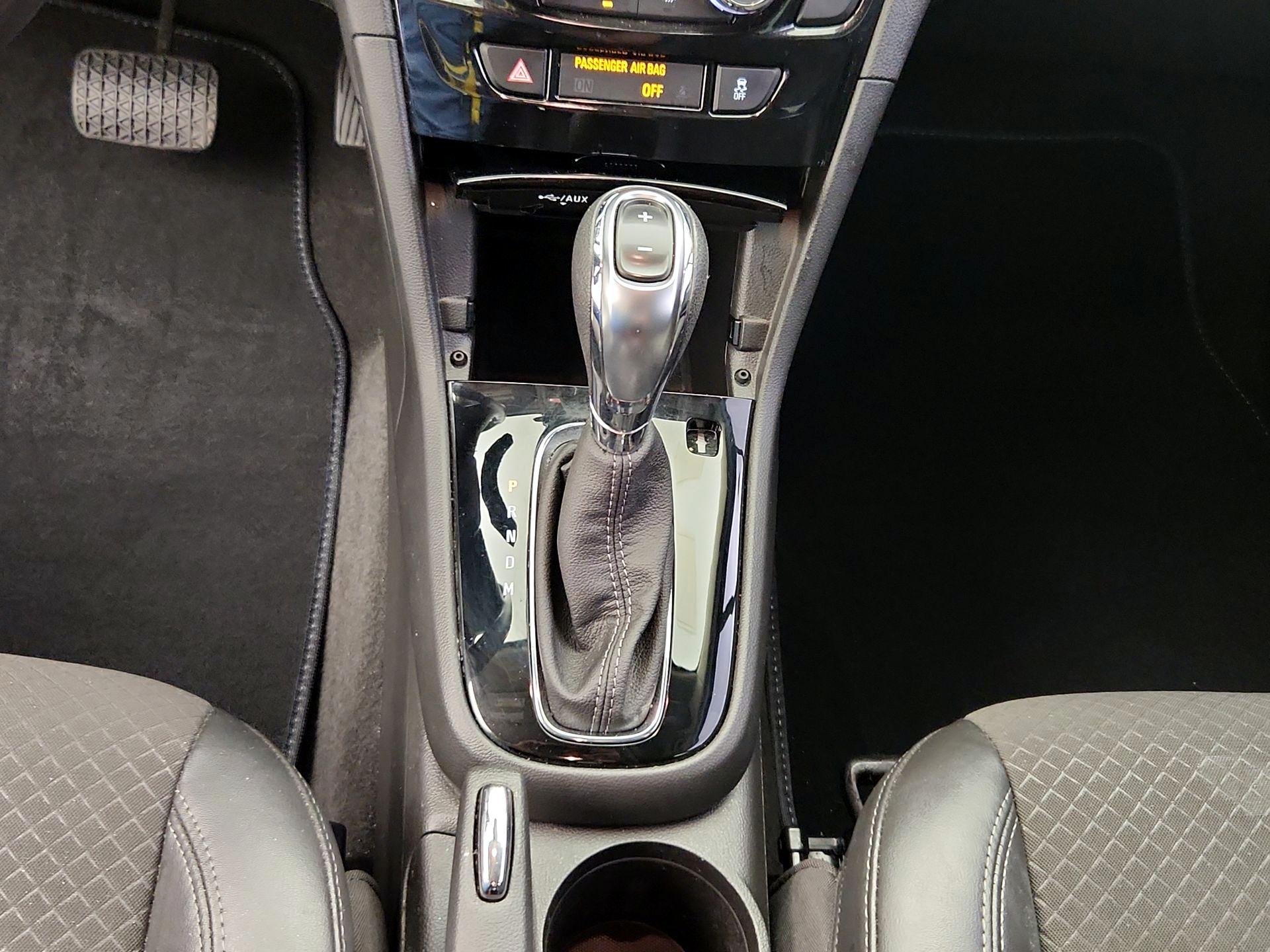 Thumbnail: 2020 Buick Encore - 17