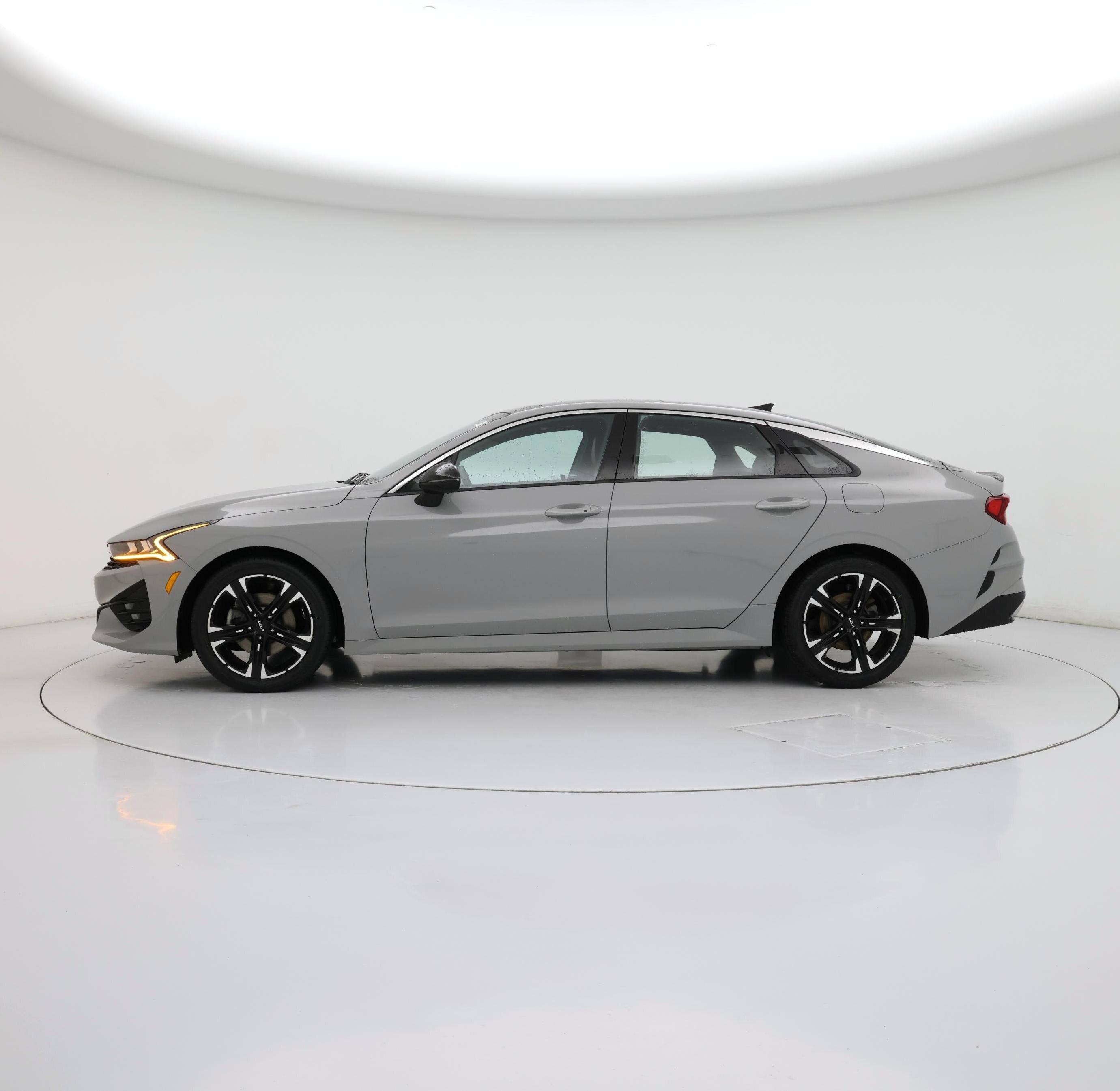 Thumbnail: 2022 Kia K5 - 3