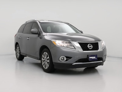 Gray 2016 Nissan Pathfinder SV