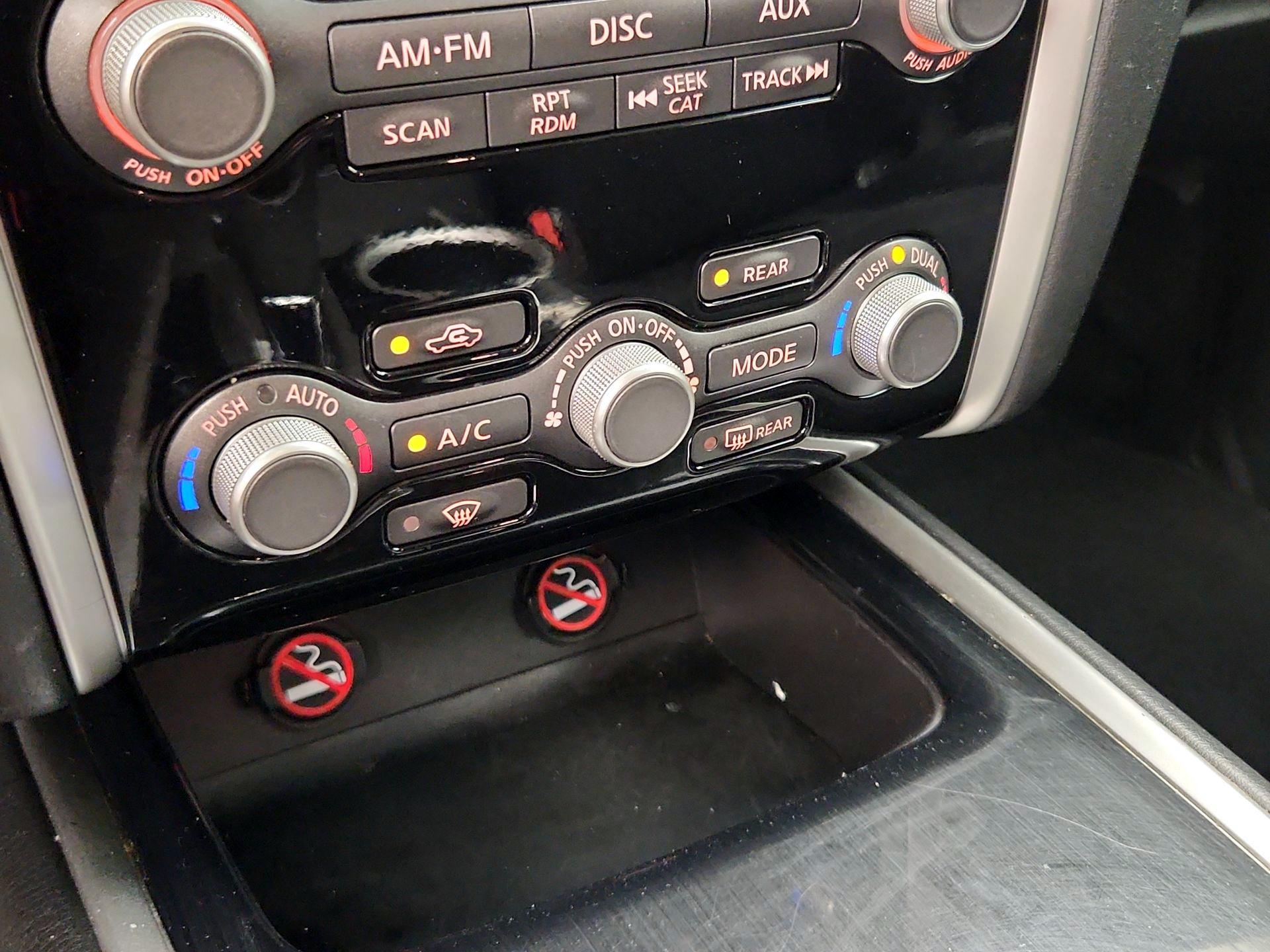 Thumbnail: 2016 Nissan Pathfinder - 16