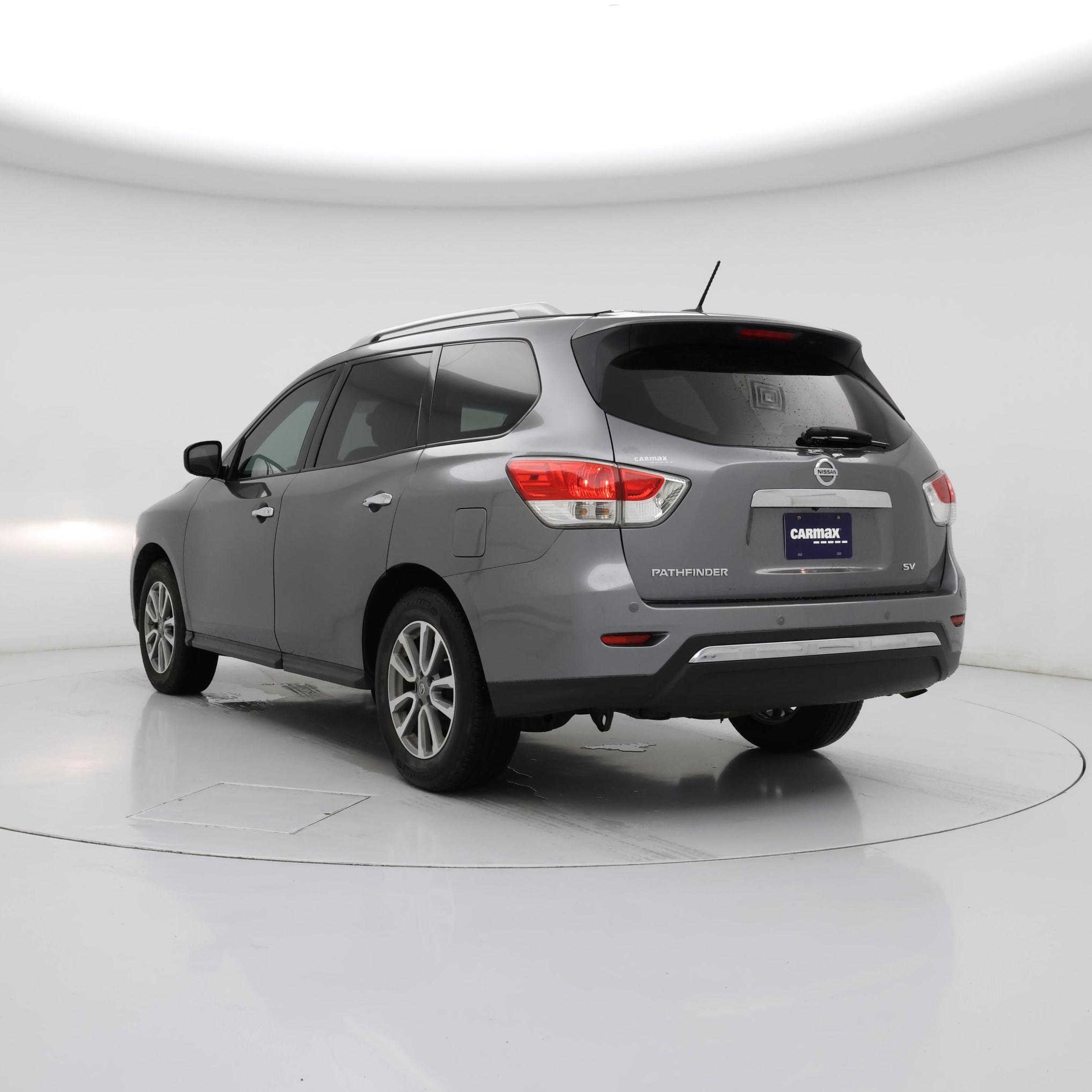 Thumbnail: 2016 Nissan Pathfinder - 2
