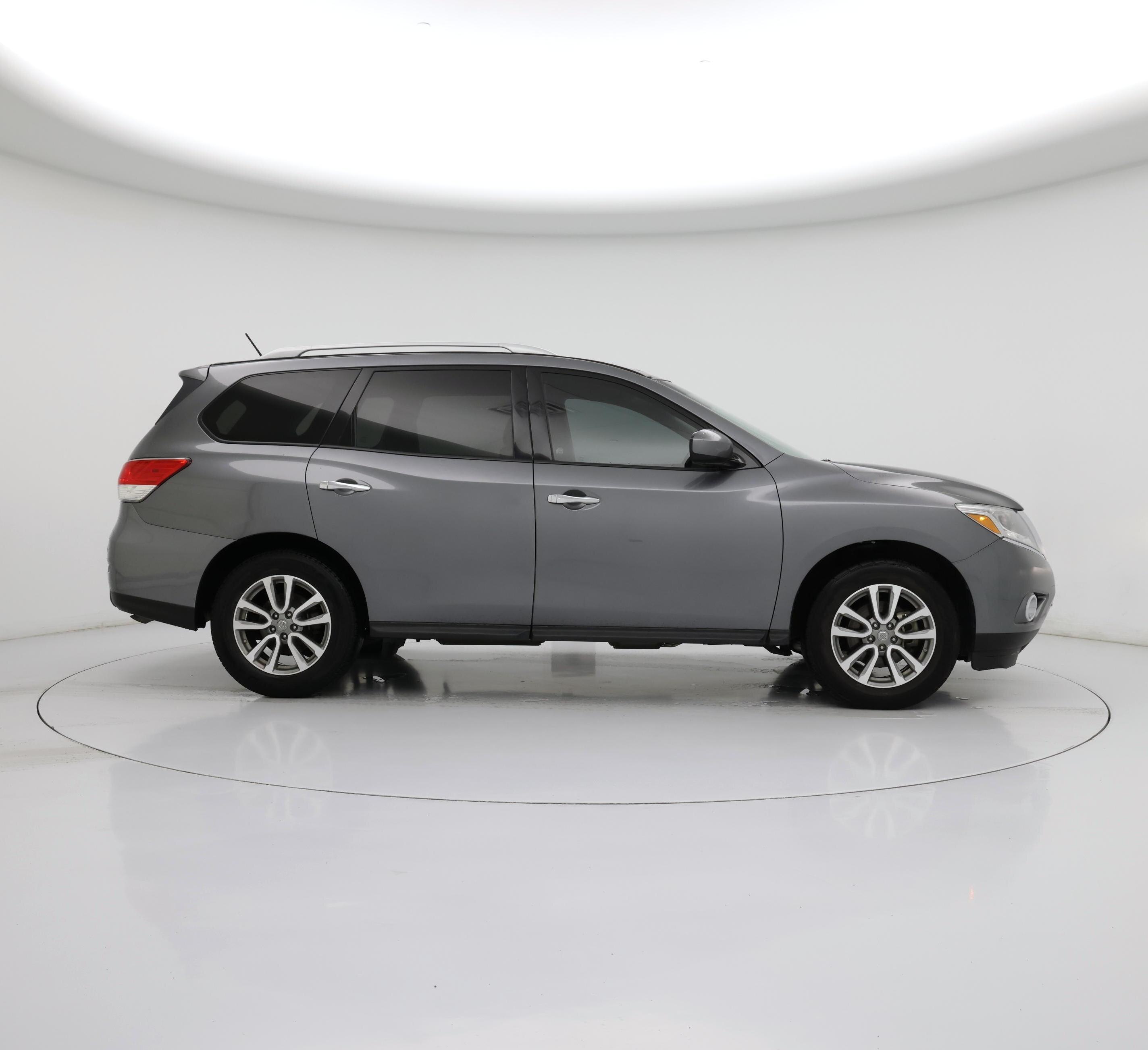 Thumbnail: 2016 Nissan Pathfinder - 7