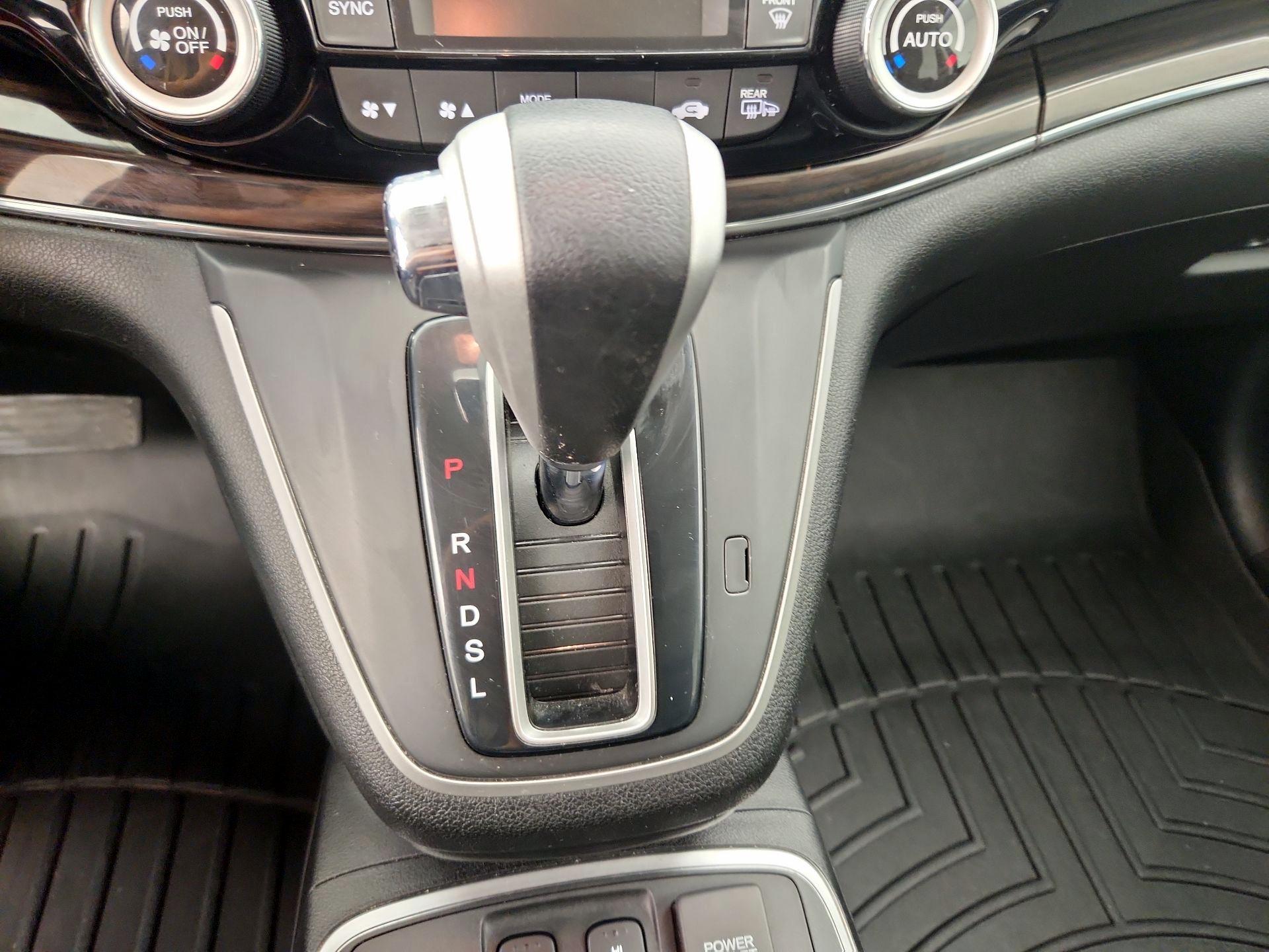 Thumbnail: 2015 Honda CR-V - 17