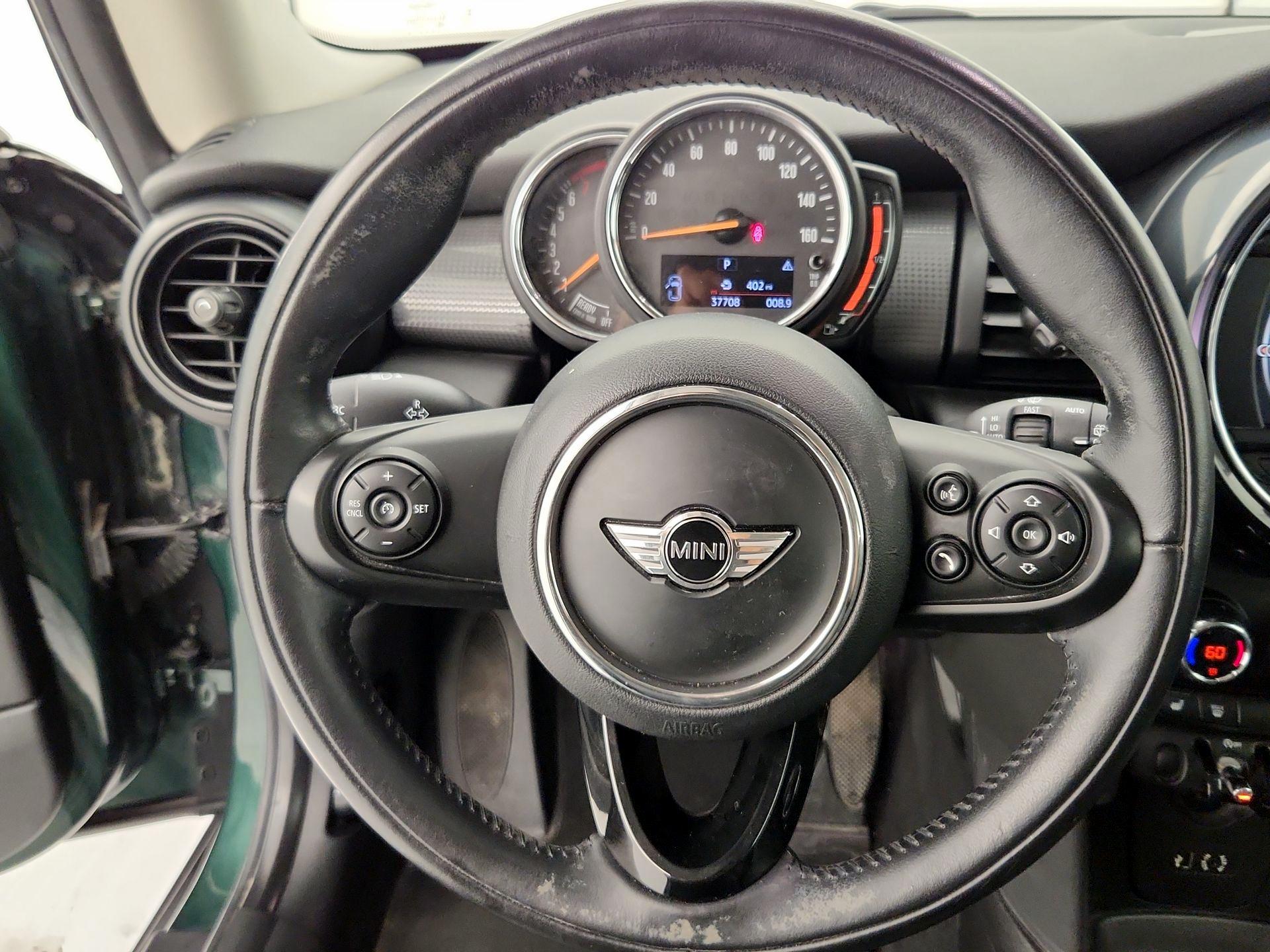 Thumbnail: 2018 MINI Cooper Hardtop - 10