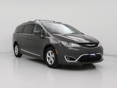 Gray 2017 Chrysler Pacifica Touring L-Plus